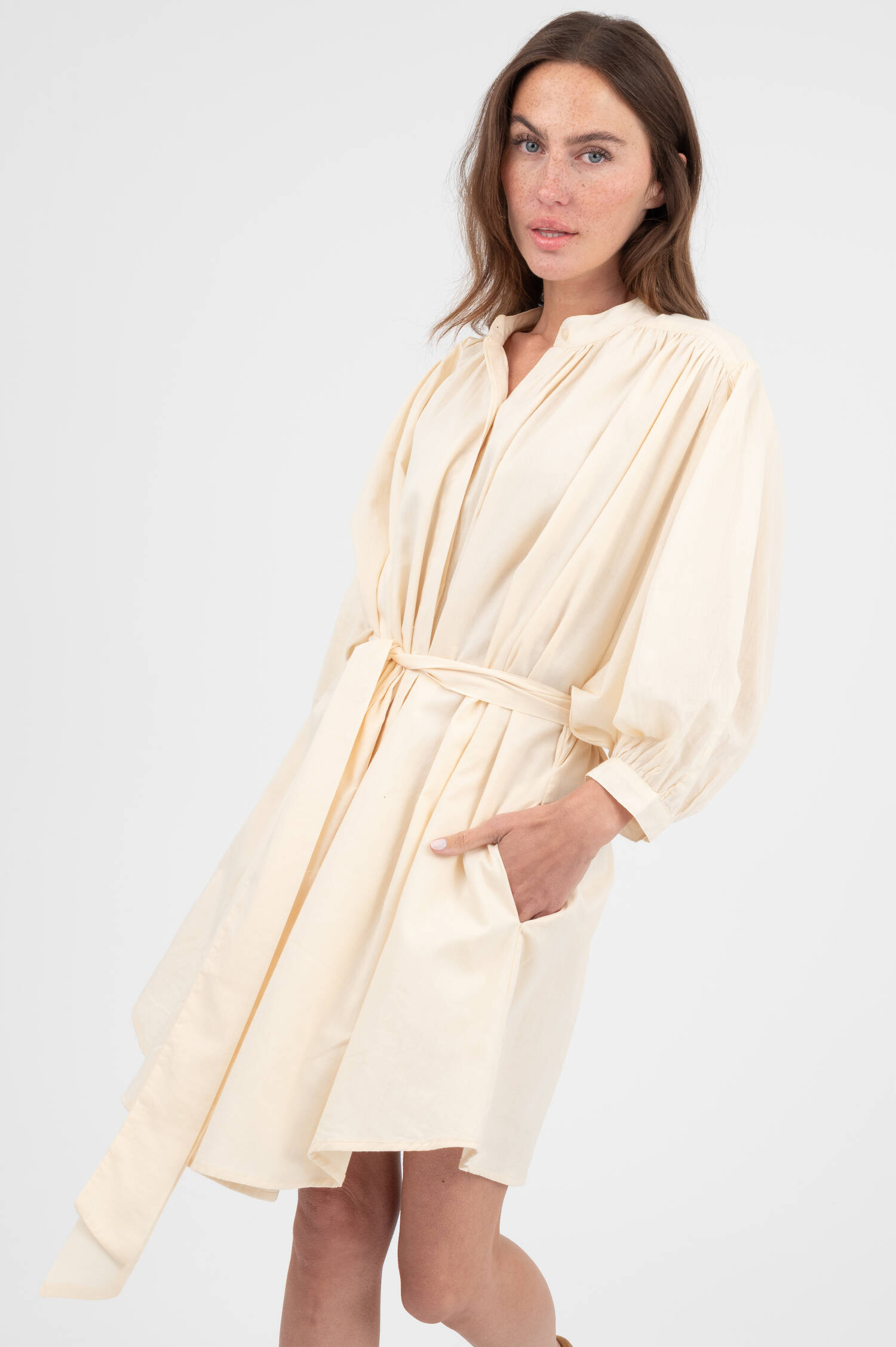 Mini Kleid BALLOON in Creme Mini Kleid BALLOON in Creme