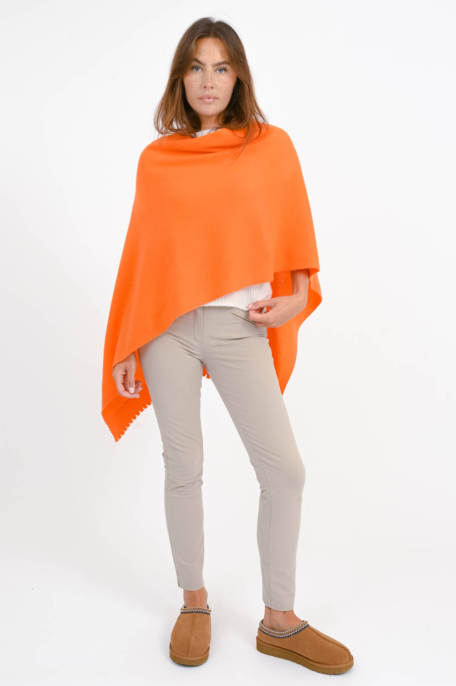 Poncho aus Woll-Cashmere-Mix in Orange Poncho aus Woll-Cashmere-Mix in Orange