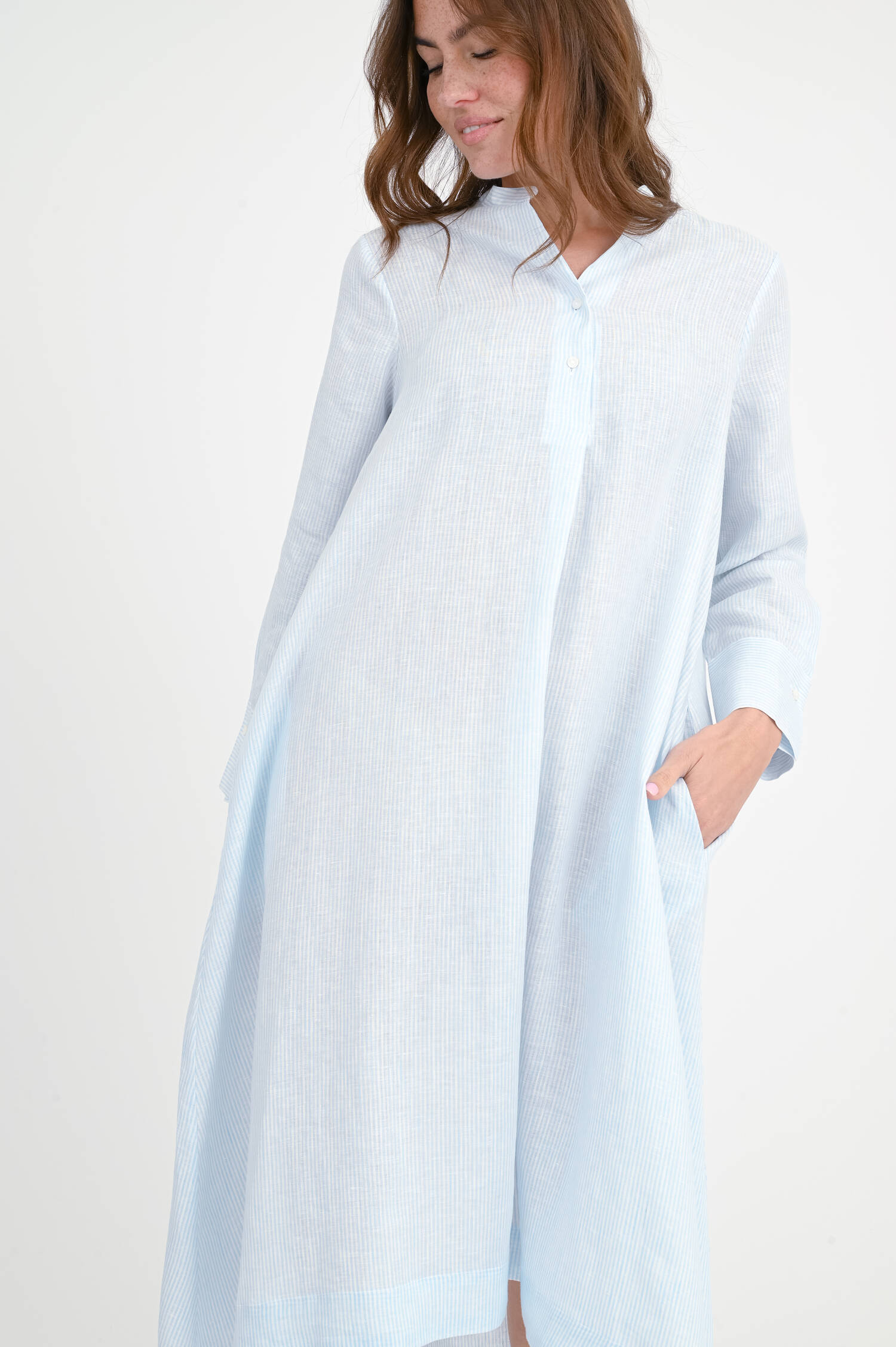 Midikleid OTORRA in Türkis/Weiß schmal gestreift