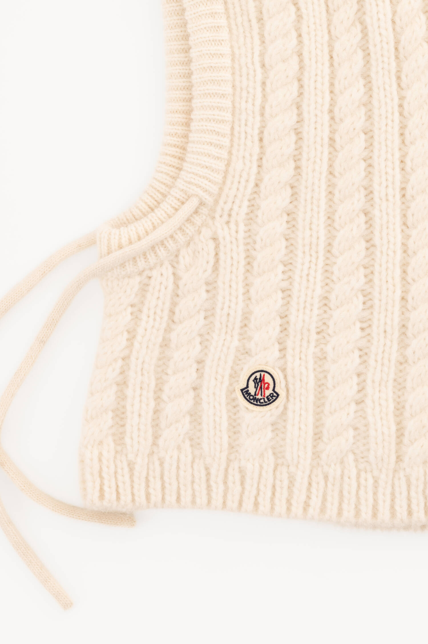 Sturmhaube in Beige