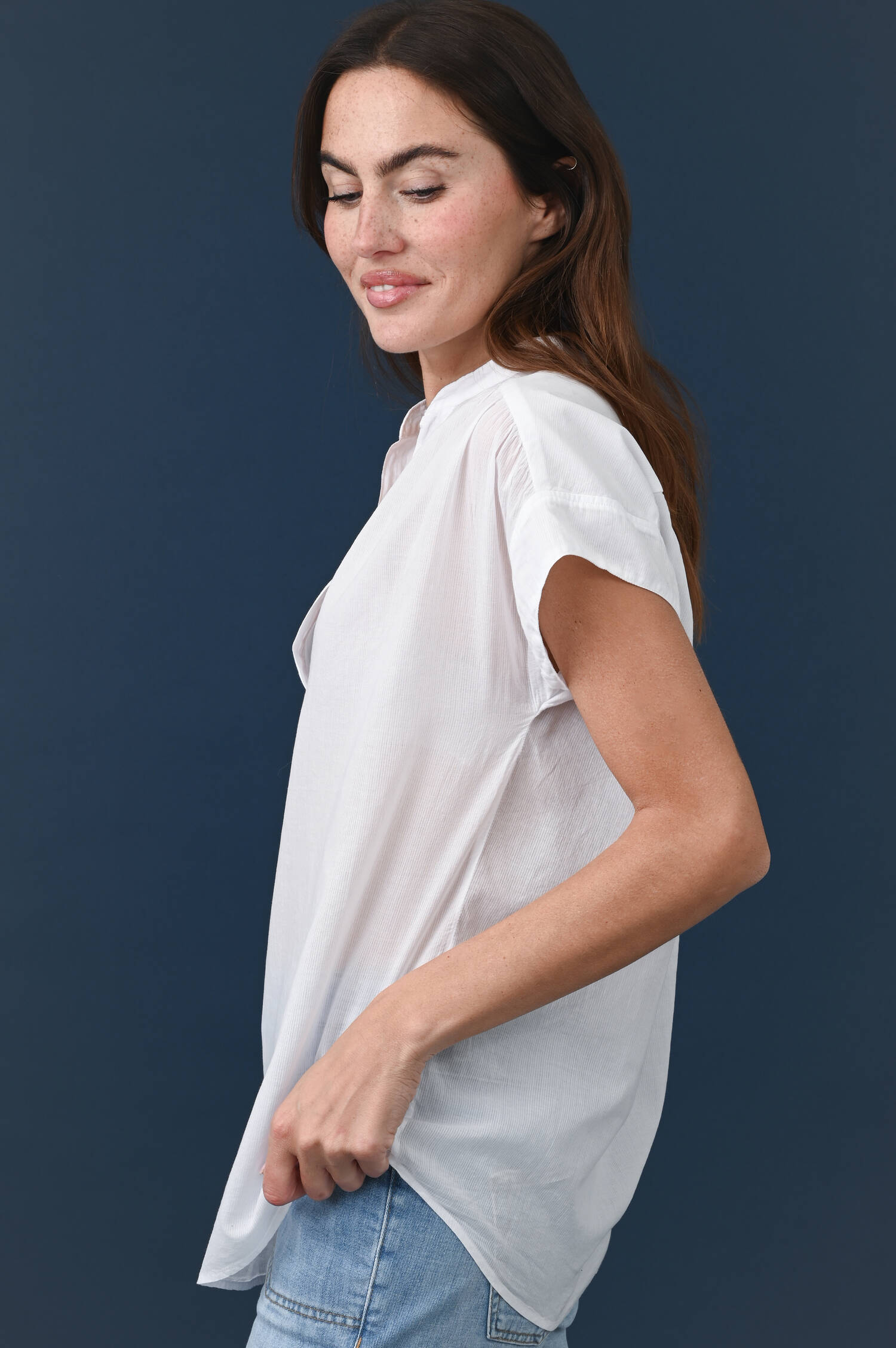 Luftige Kurzarm Schlupfbluse in Weiß