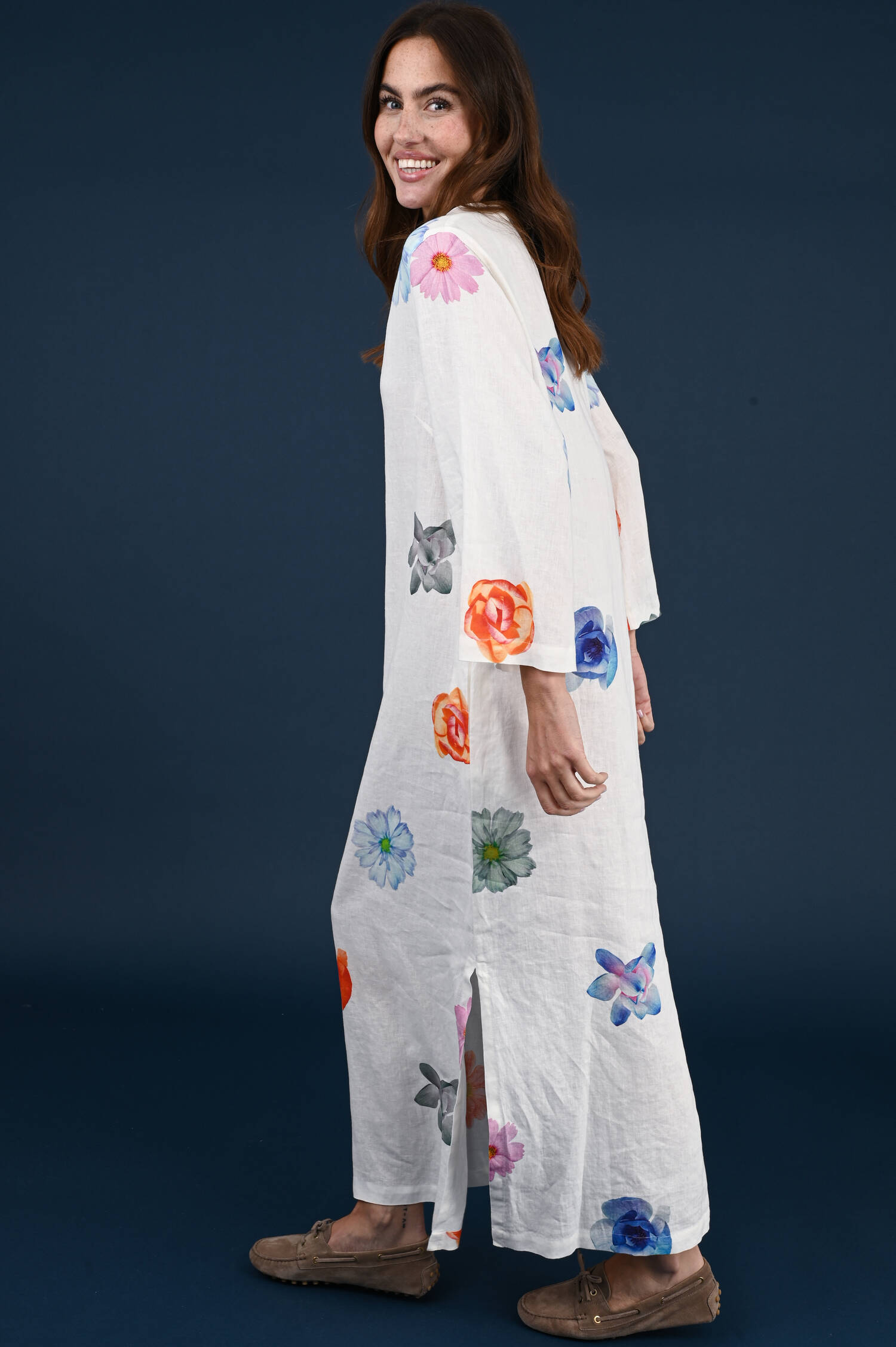 Leinenkleid mit Blumenprint in Weiß