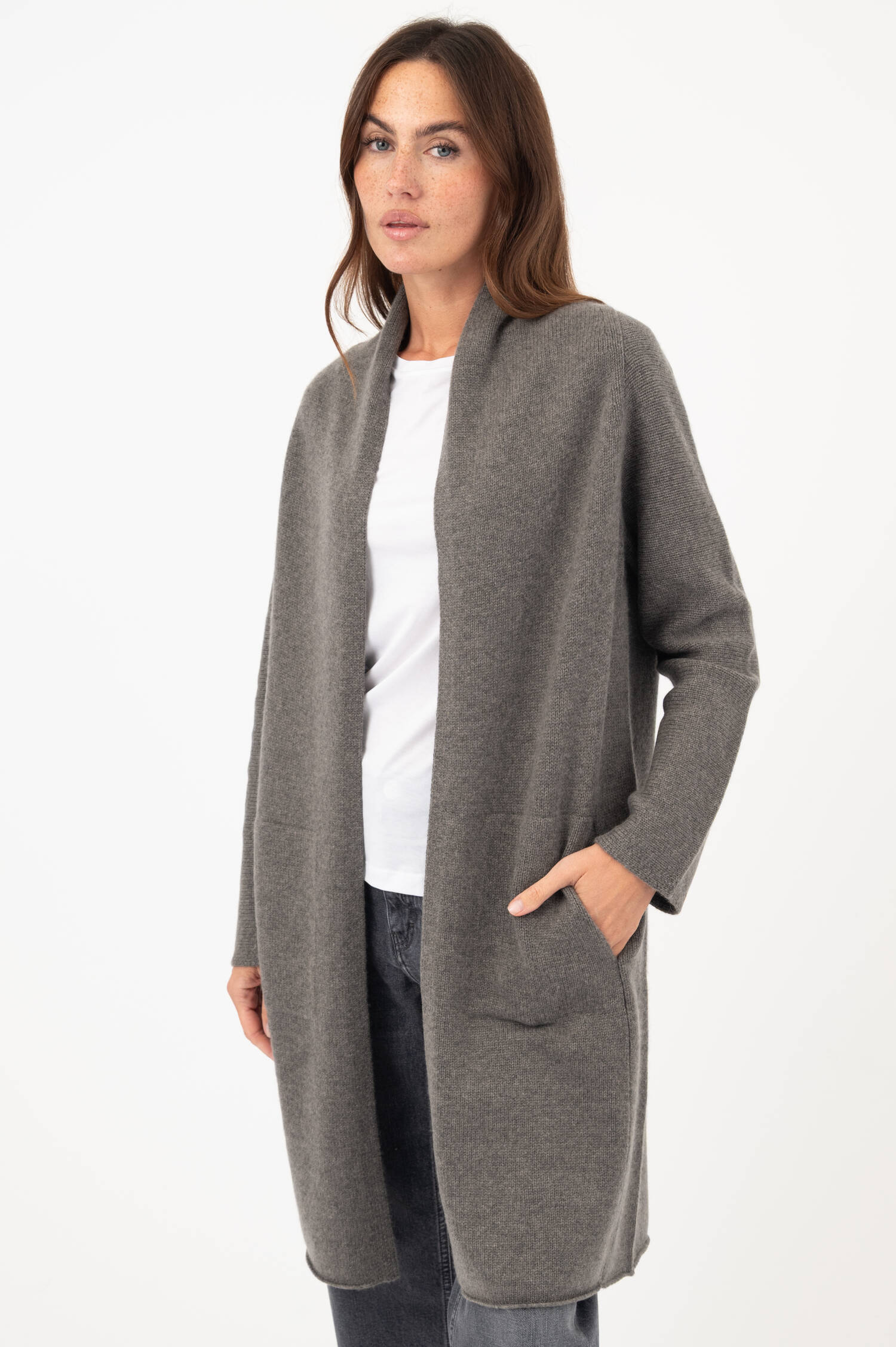 Strick-Cardigan mit Schalkragen in Grau