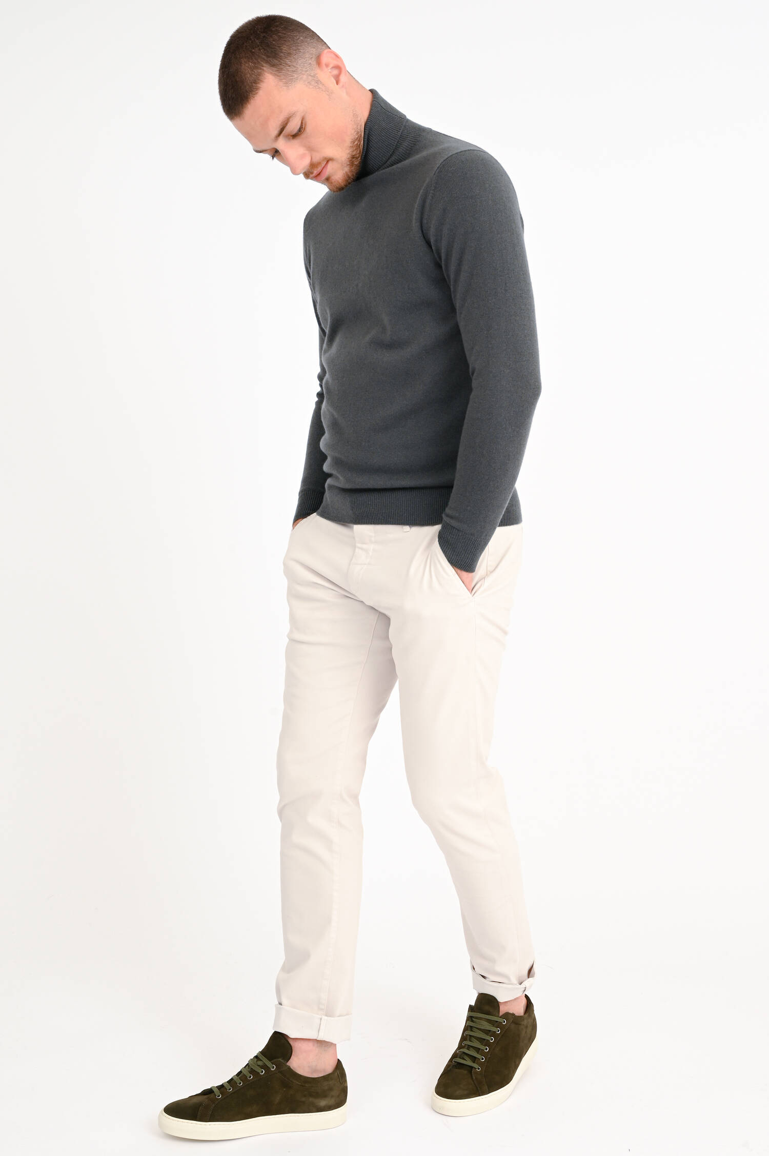 Cashmere Rollkragenpullover in Olivgrau