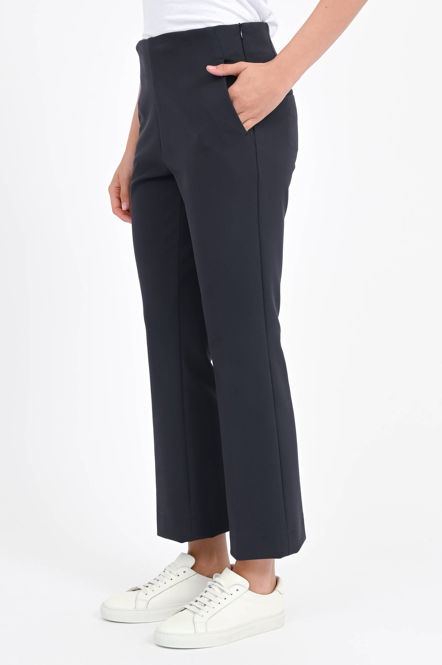 Klassische Hose mit Kick in Granite