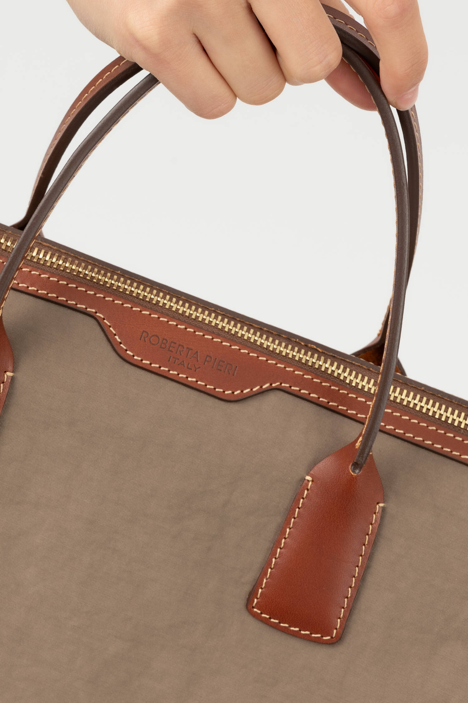 Bauletto 35 in Taupe Bauletto 35 in Taupe