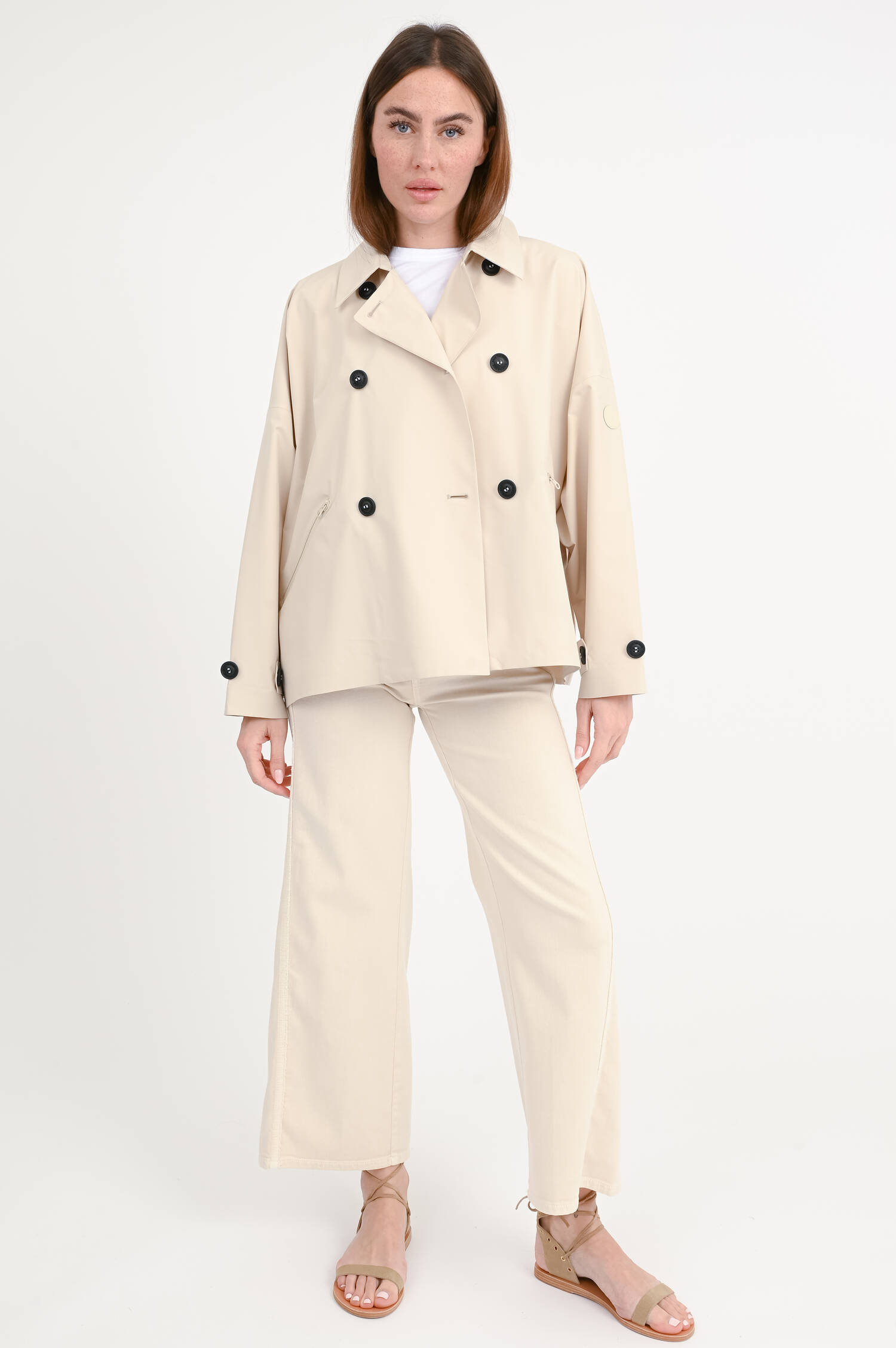 Zweireihige Jacke mit Fledermausärmel in Beige