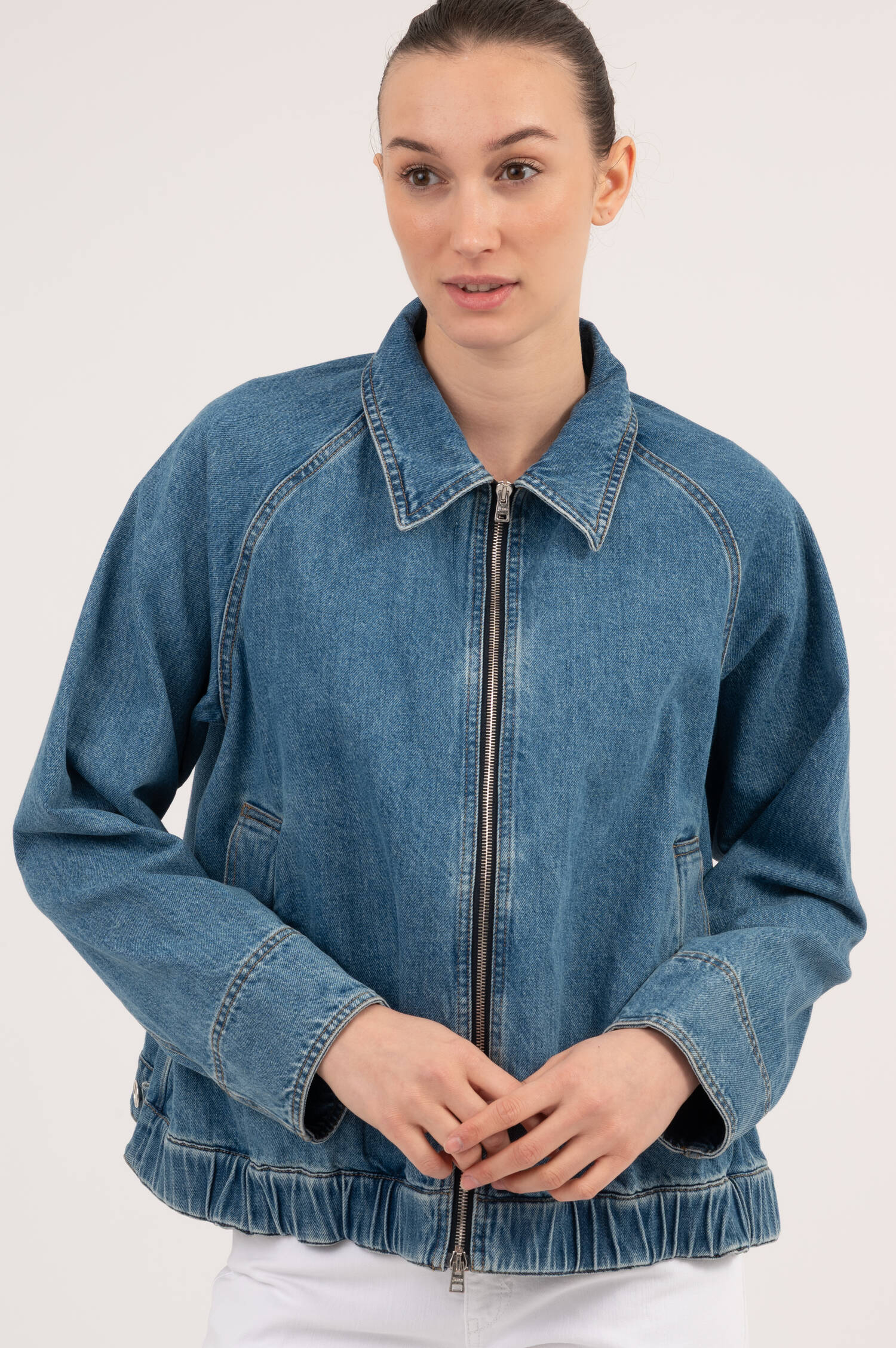 Denim-Jacke mit Reißverschluss in Mittelblau
