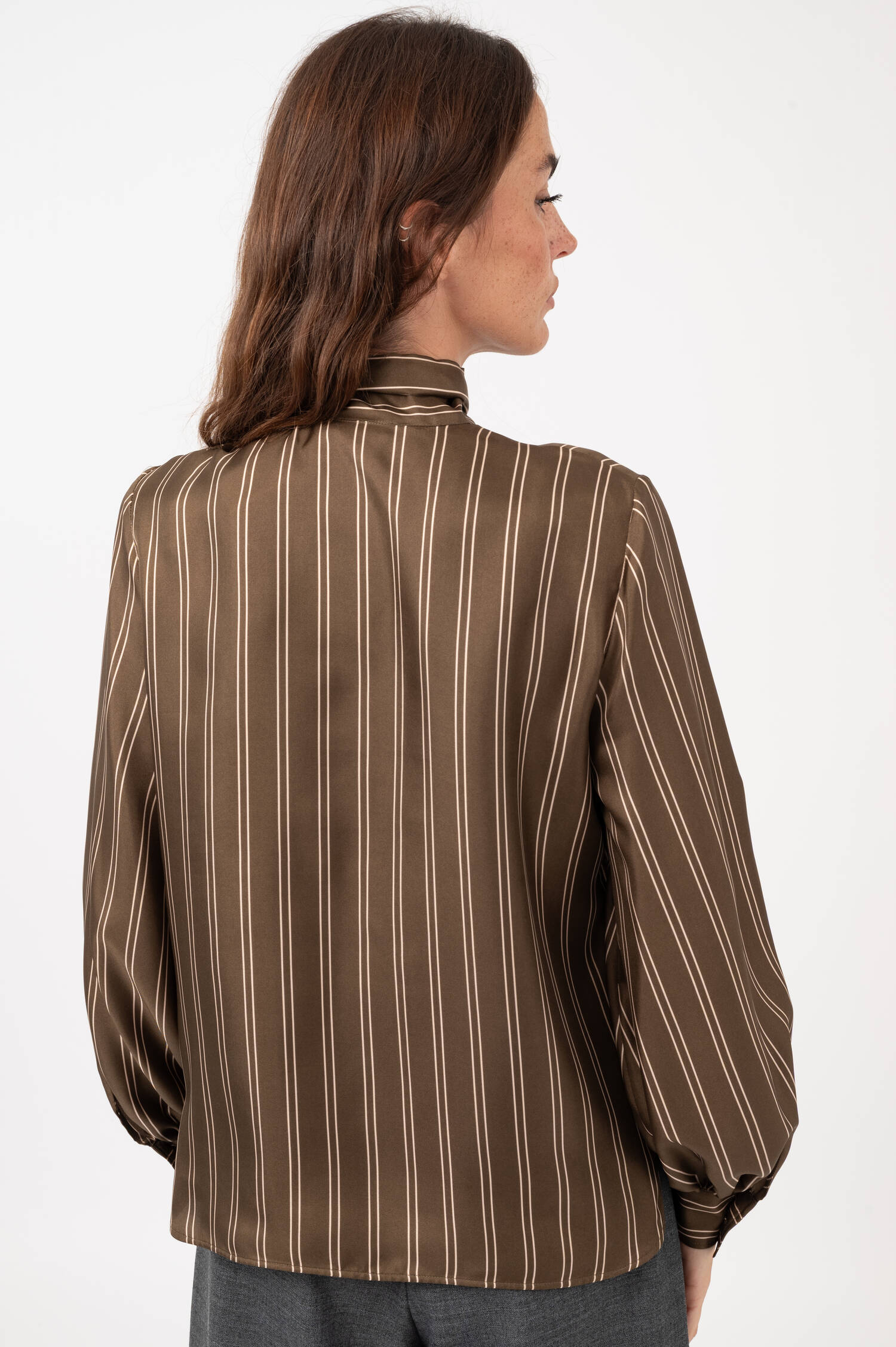 Seidenschlupfbluse BINGO in Khaki/Weiß gestreift Seidenschlupfbluse BINGO in Khaki/Weiß gestreift