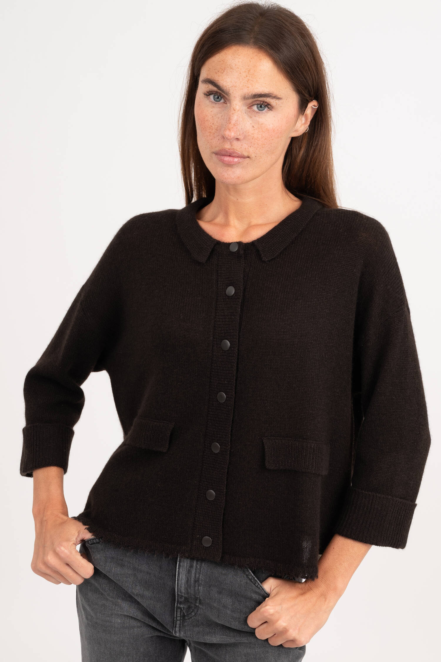 Strickweste aus Cash-Mix in Dunkelbraun Strickweste aus Cash-Mix in Dunkelbraun