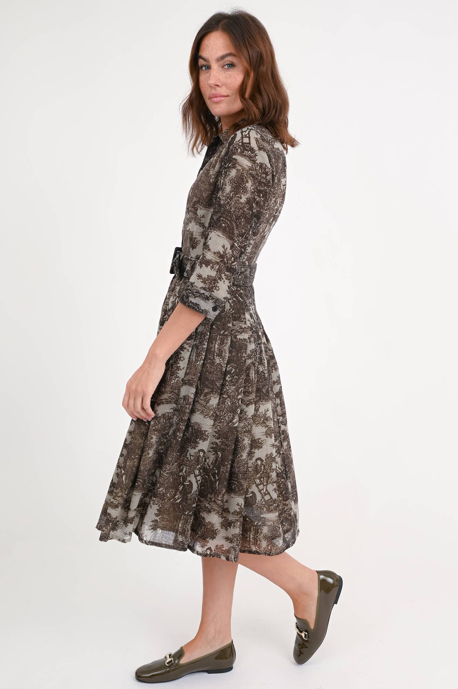 Kleid AUDREY mit Allover Print in Beige Sepia Kleid AUDREY mit Allover Print in Beige Sepia