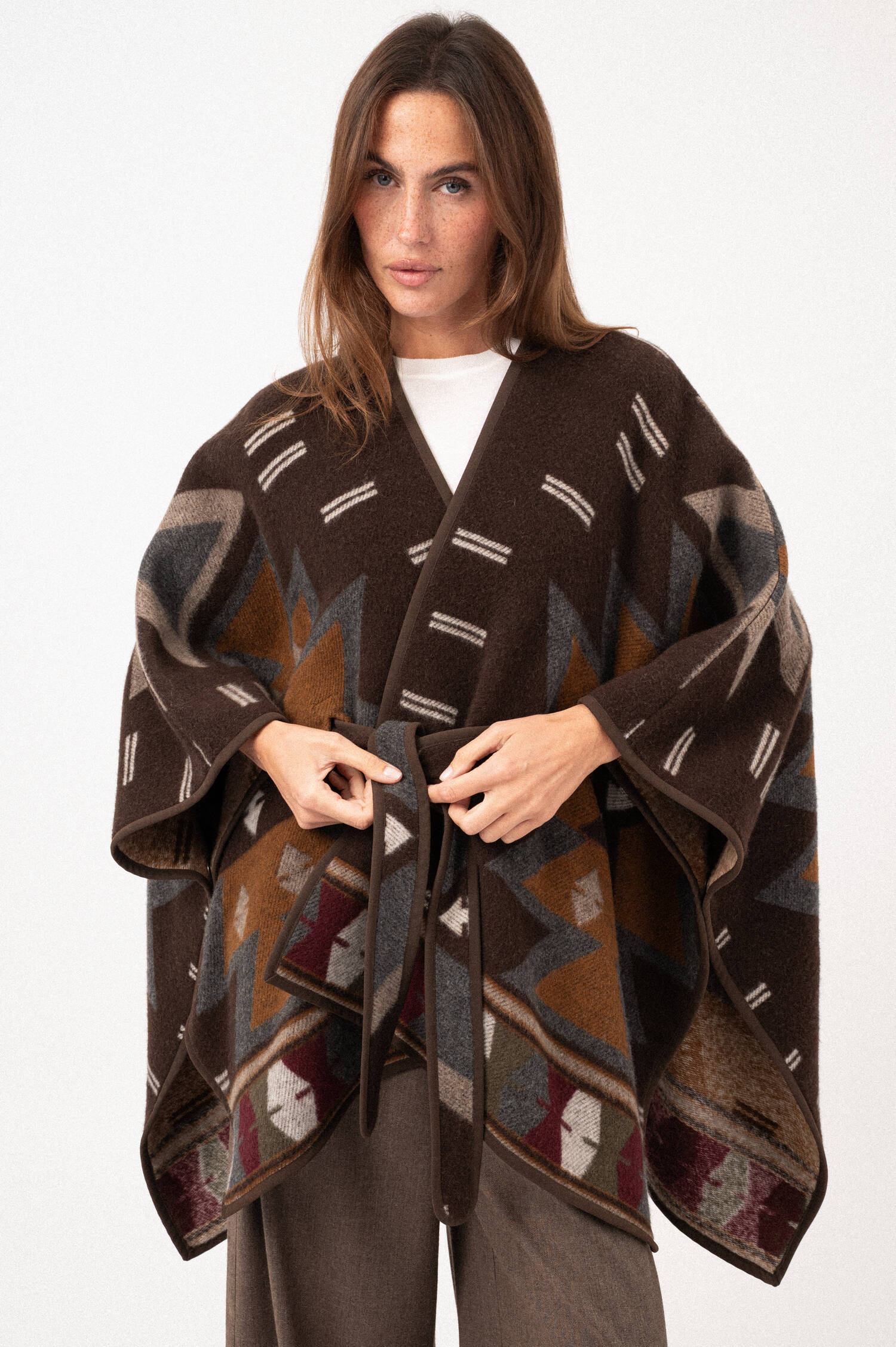 Woll-Mix-Ethno-Poncho in Braun