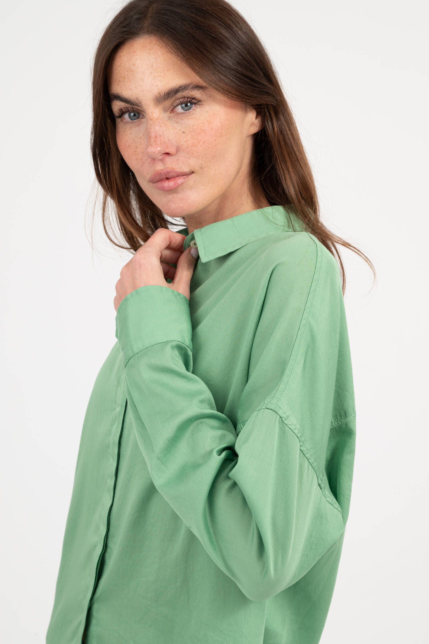 Bluse SANDY in Grassgrün