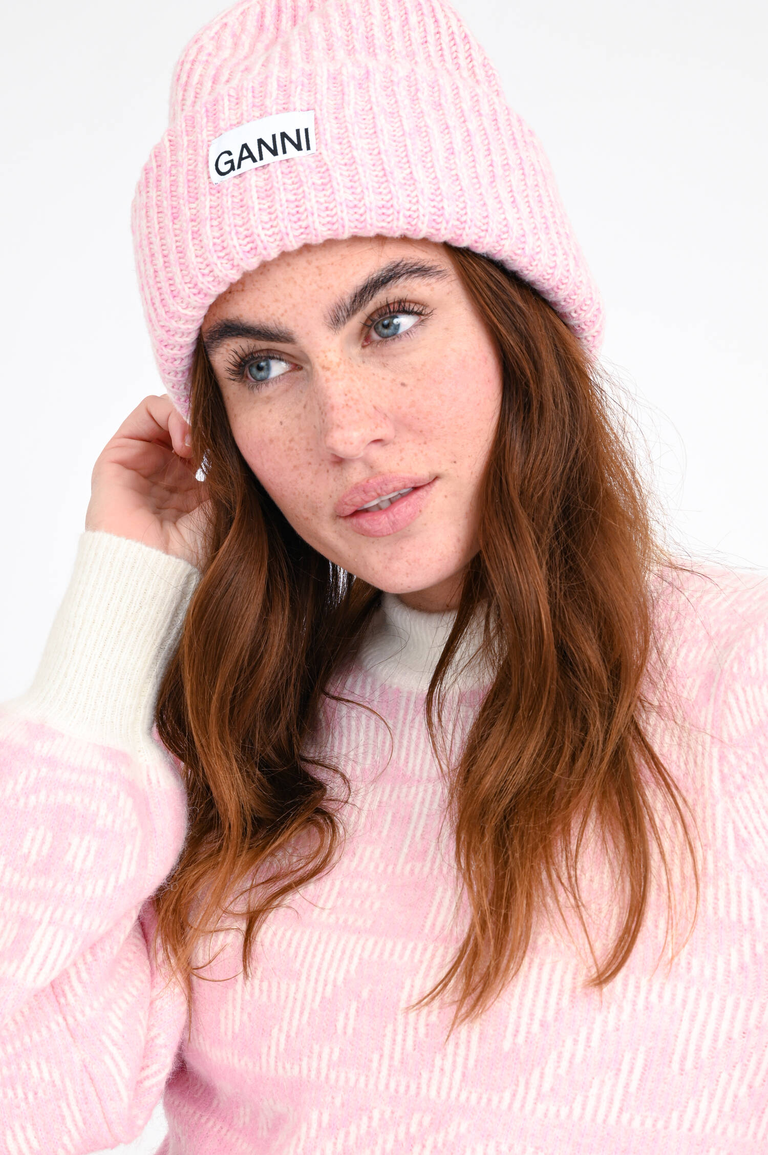 Rippstrick Beanie in Rosa meliert