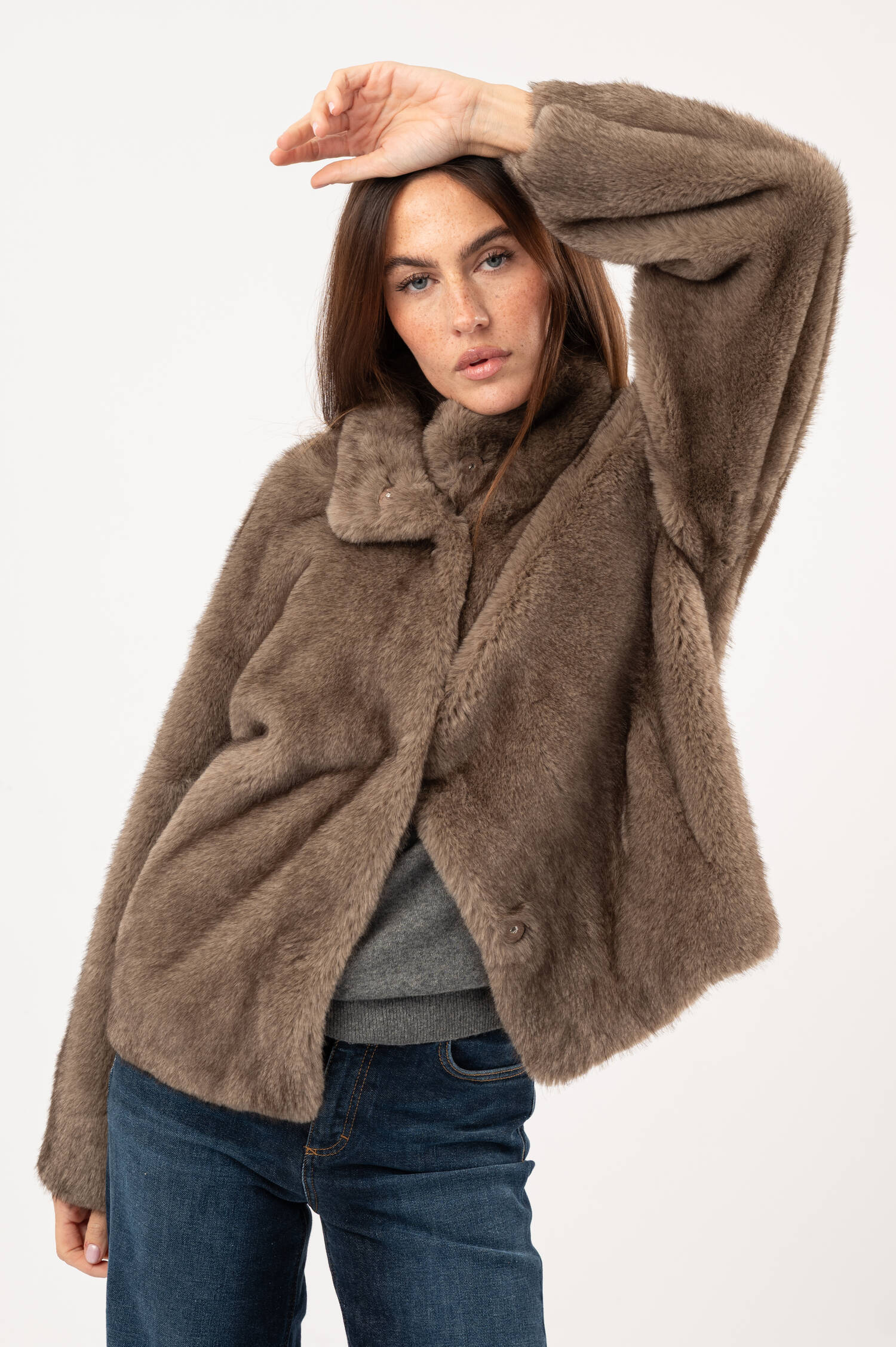 Faux-Fur-Jacke in Grau Faux-Fur-Jacke in Grau