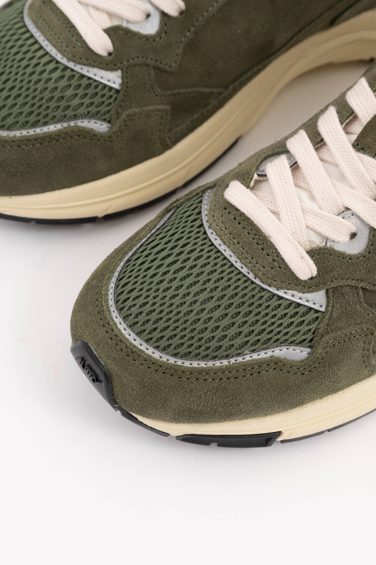 Sneaker HYPERWAY LOW in Olivgrün Sneaker HYPERWAY LOW in Olivgrün