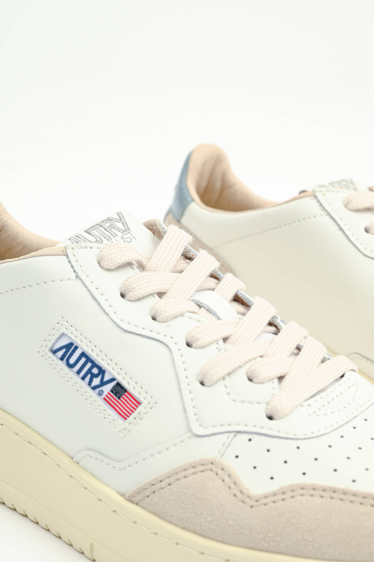  Sneaker MEDALIST LOW in Weiß/Blau