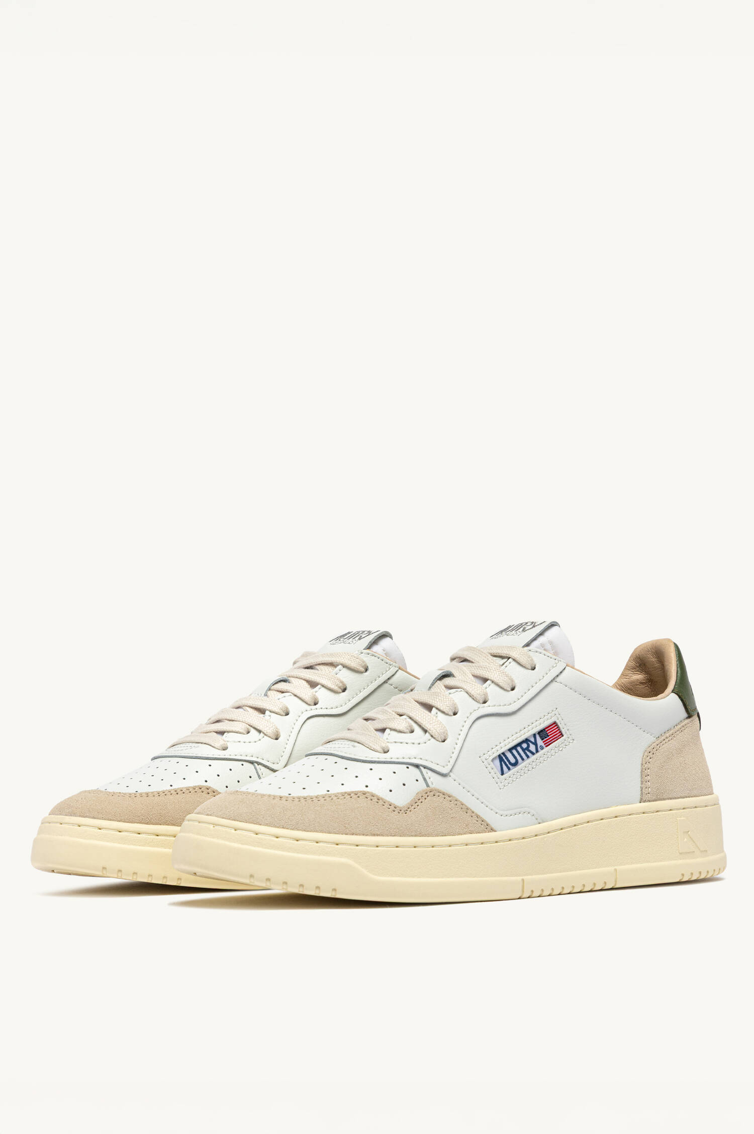 Sneaker MEDALIST LOW in Weiß/Beige