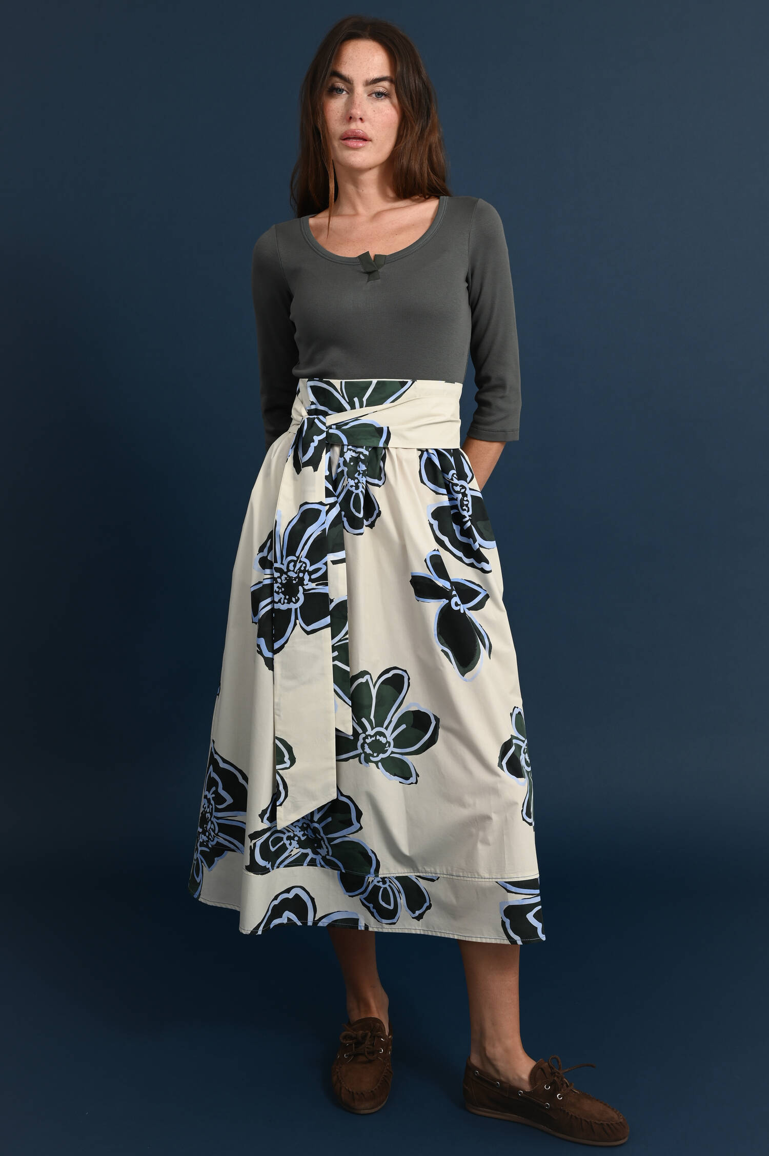 Florales Kleid in Dunkelgrün