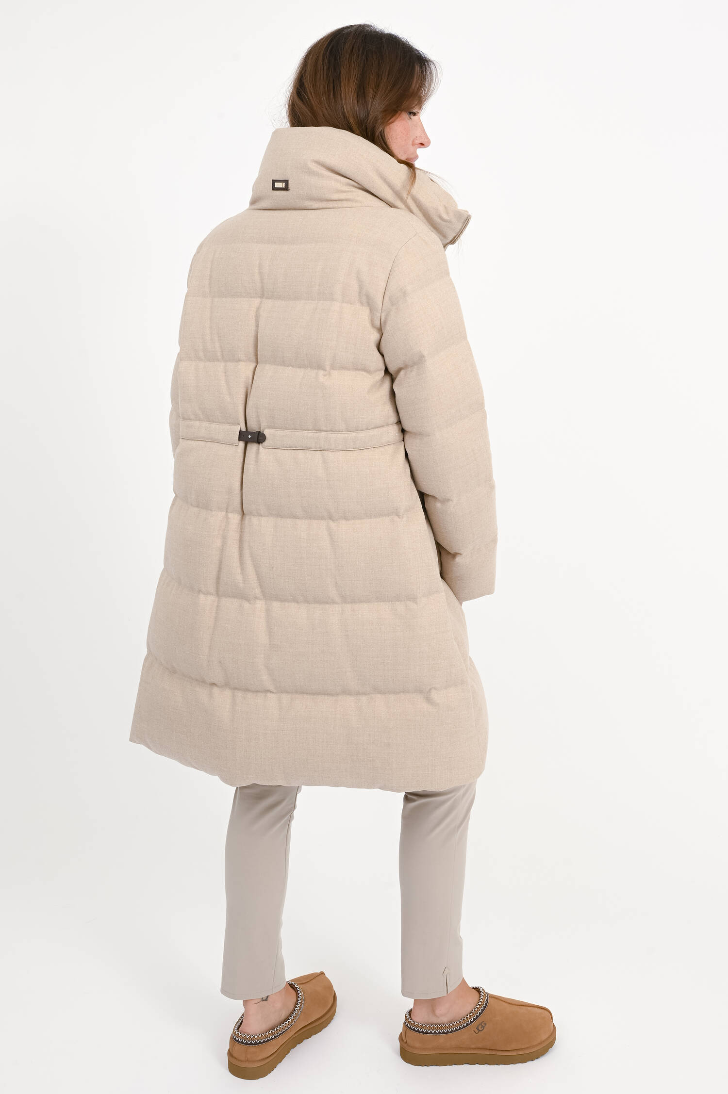 Daunen-Wollmantel mit Lederdetails in Goldbeige Daunen-Wollmantel mit Lederdetails in Goldbeige