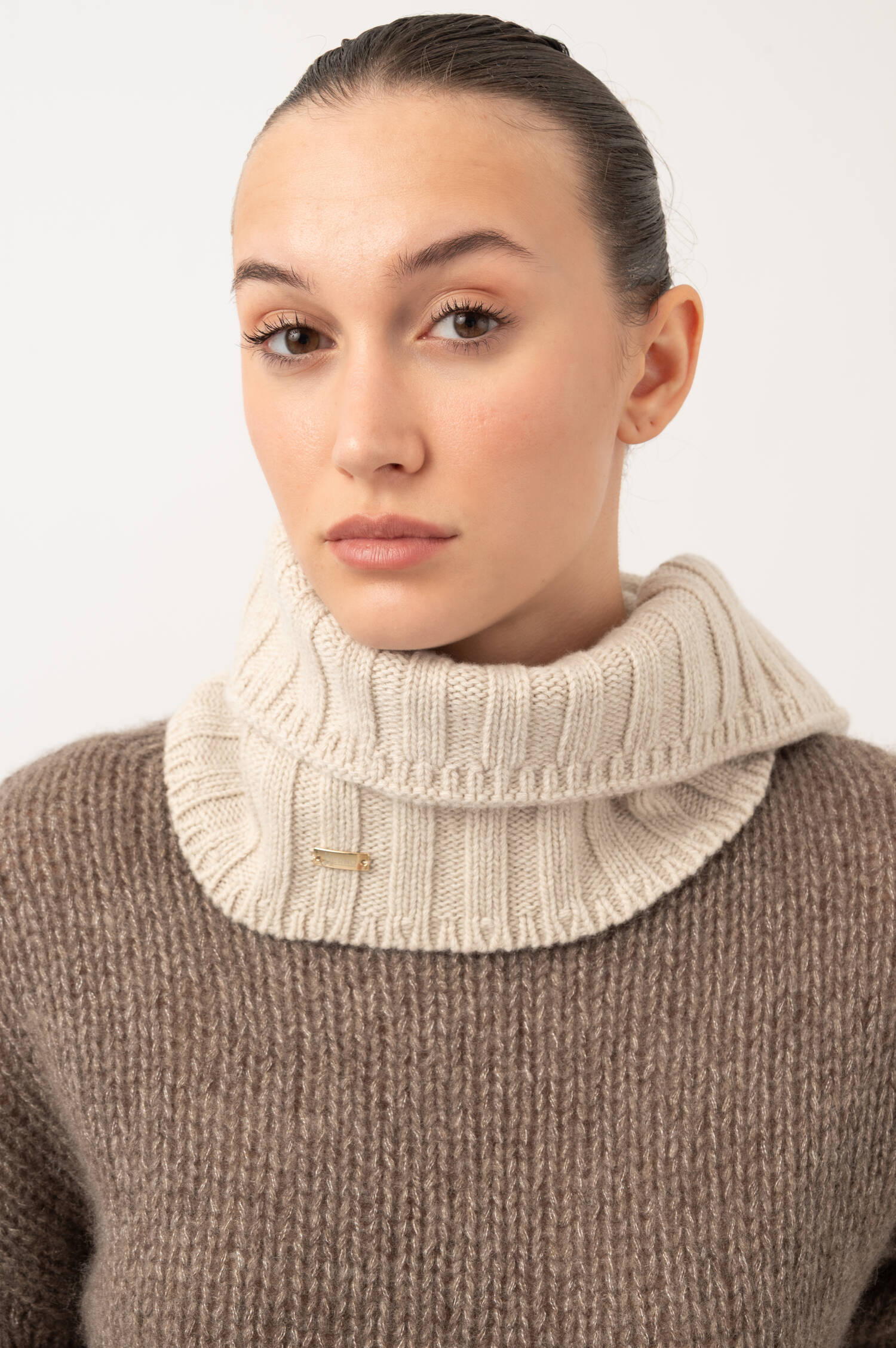 Woll-Strickkragen Schlauchschal in Beige Woll-Strickkragen Schlauchschal in Beige