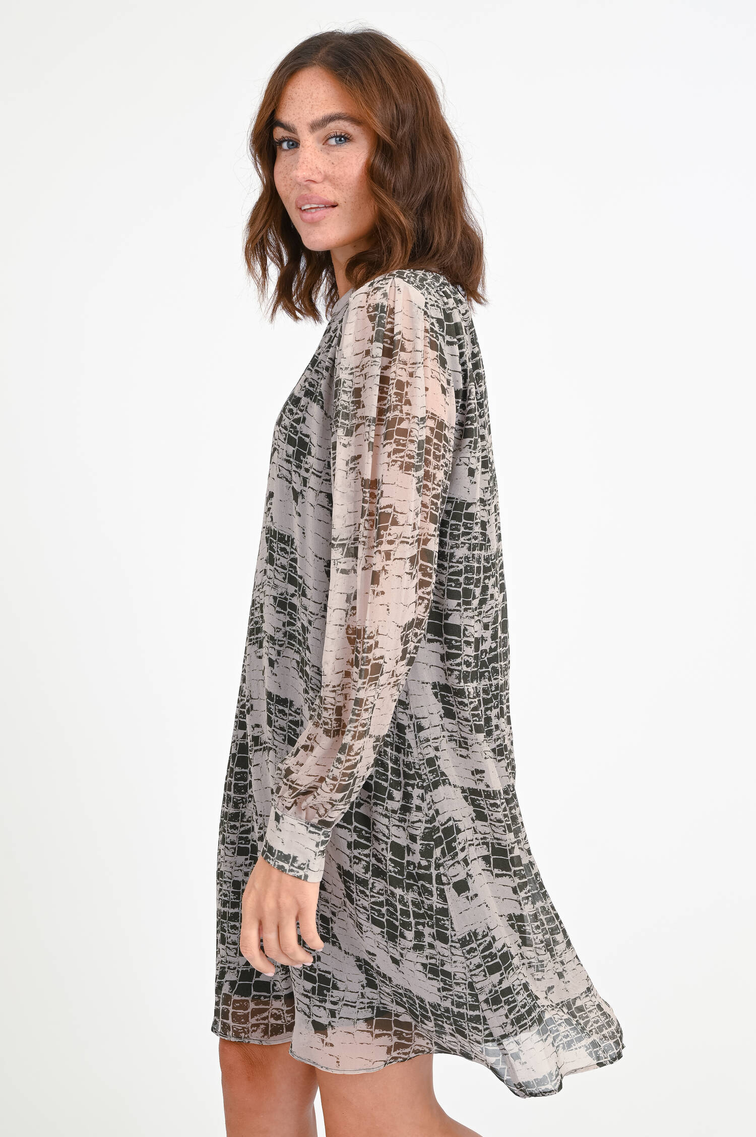 Kleid mit Reptil-Print in Taupe/Oliv