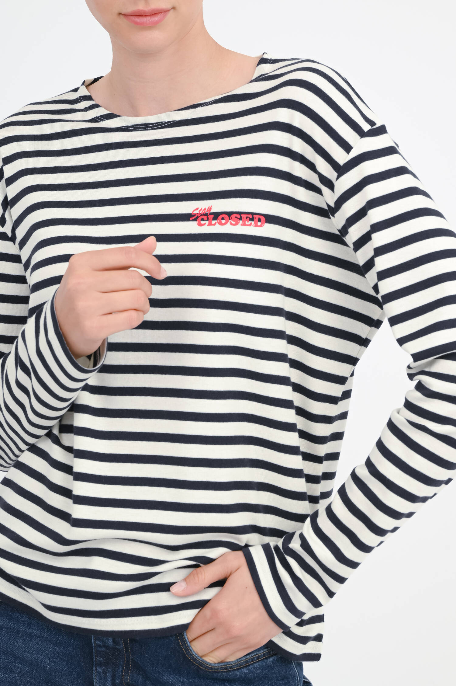 Gestreiftes Langarmshirt STAY CLOSED in Navy/Creme