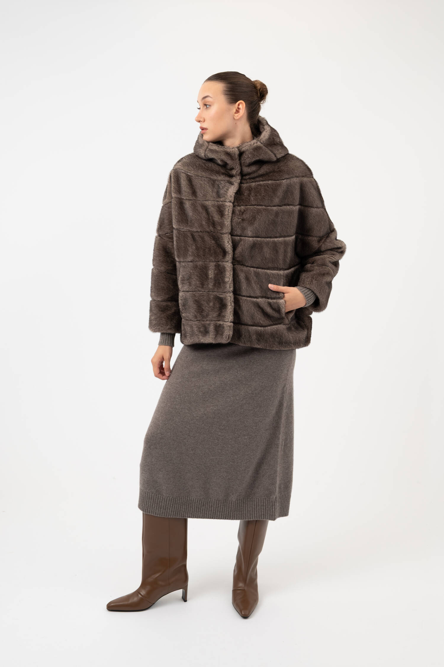 Faux-Fur-Jacke in Graubraun