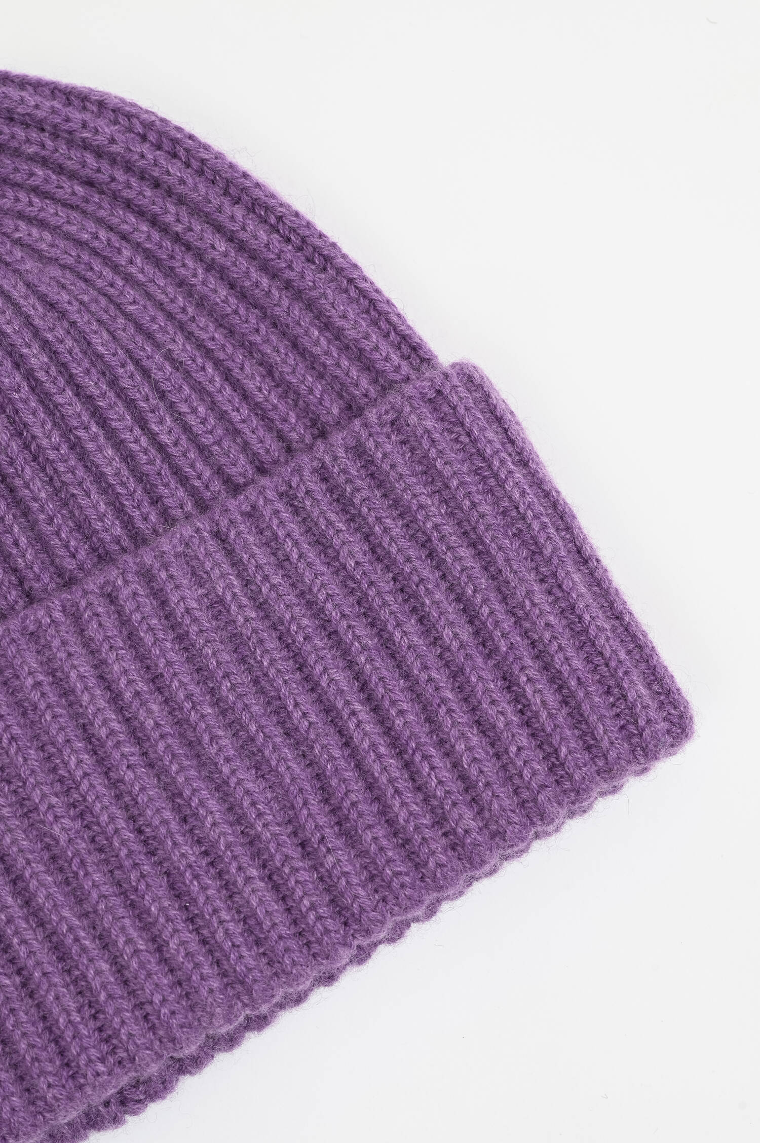 Midi-Mütze BARI aus Cashmere in Violett Midi-Mütze BARI aus Cashmere in Violett