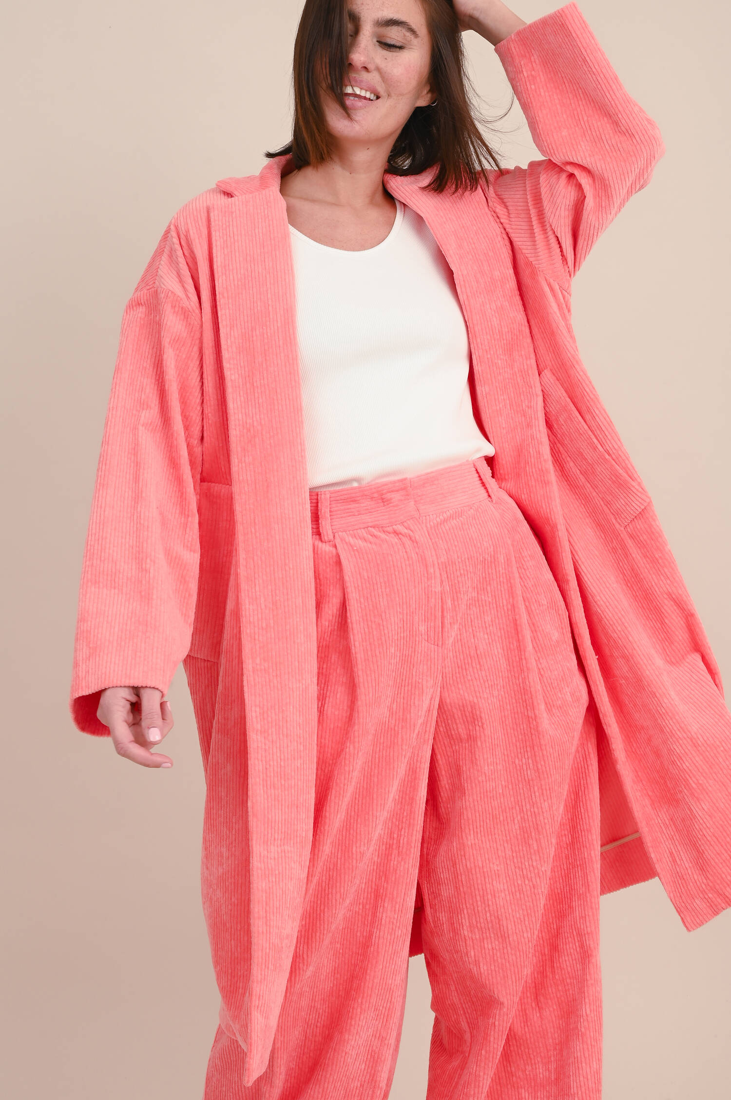 Cord-Mantel in Koralle Cord-Mantel in Koralle