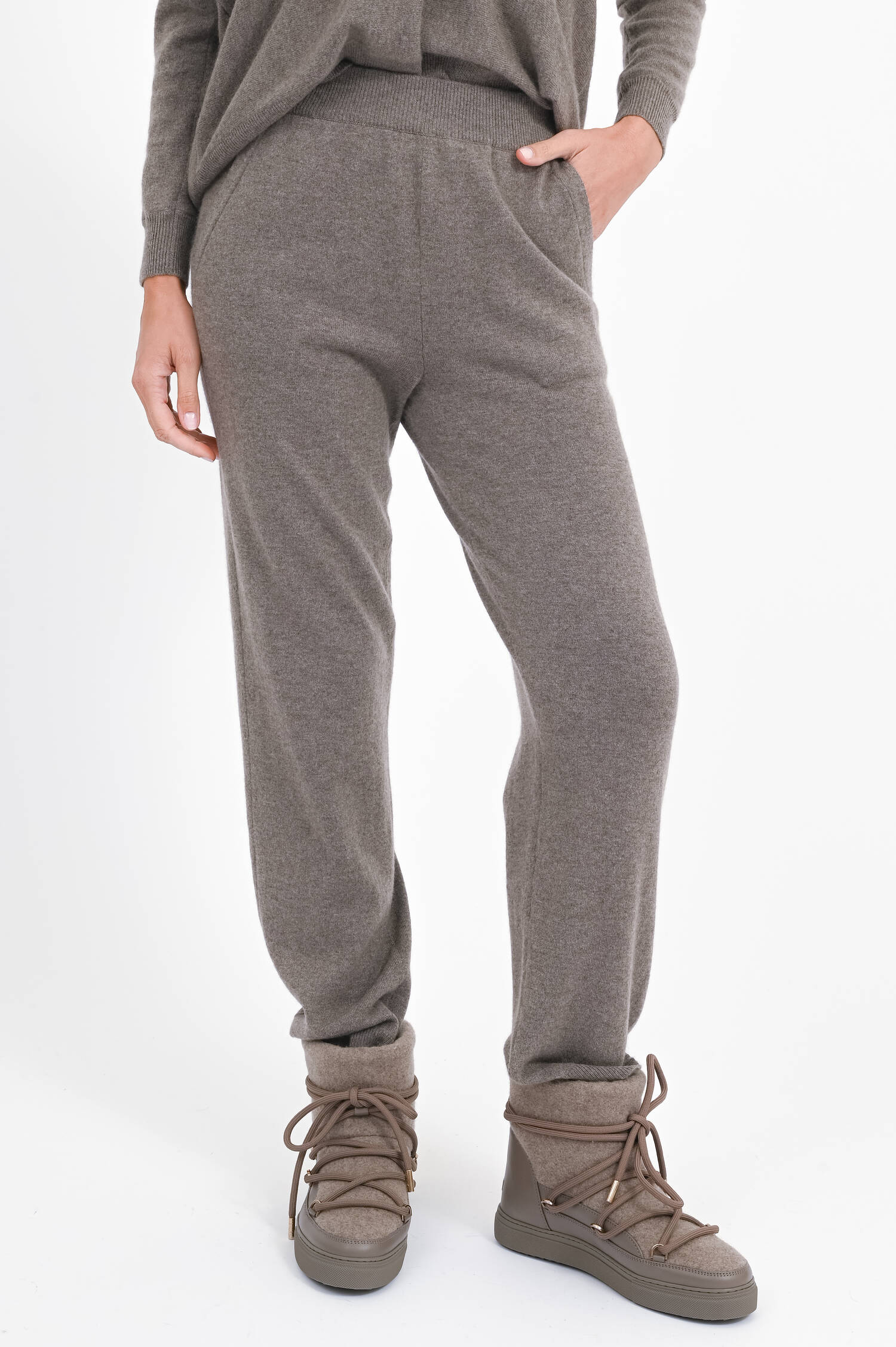 Cashmere Hose SYMONE in Truffel