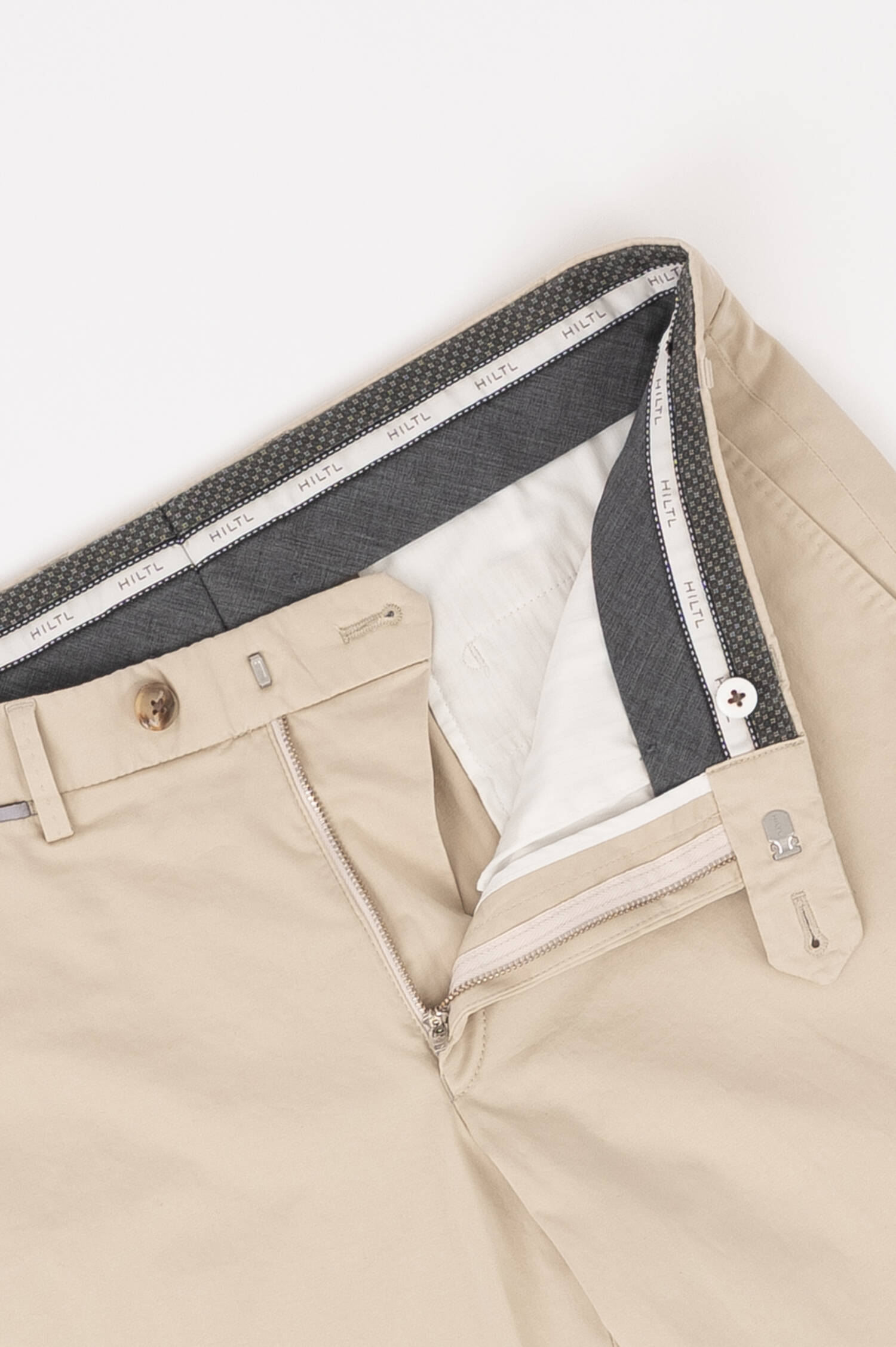 Chinoshorts TILO in Sand
