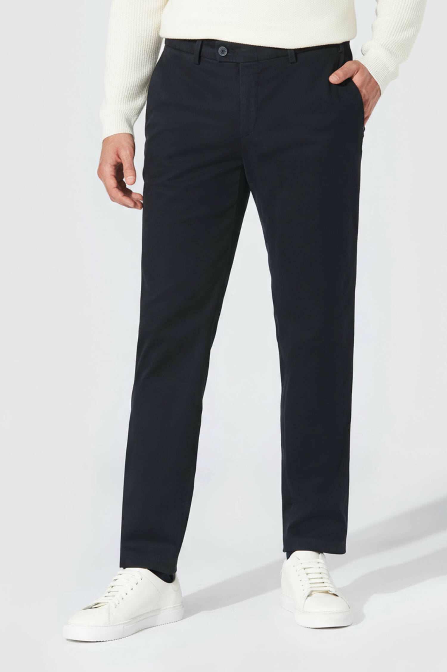 Slim-Fit Chino TILO in Dunkelblau Slim-Fit Chino TILO in Dunkelblau