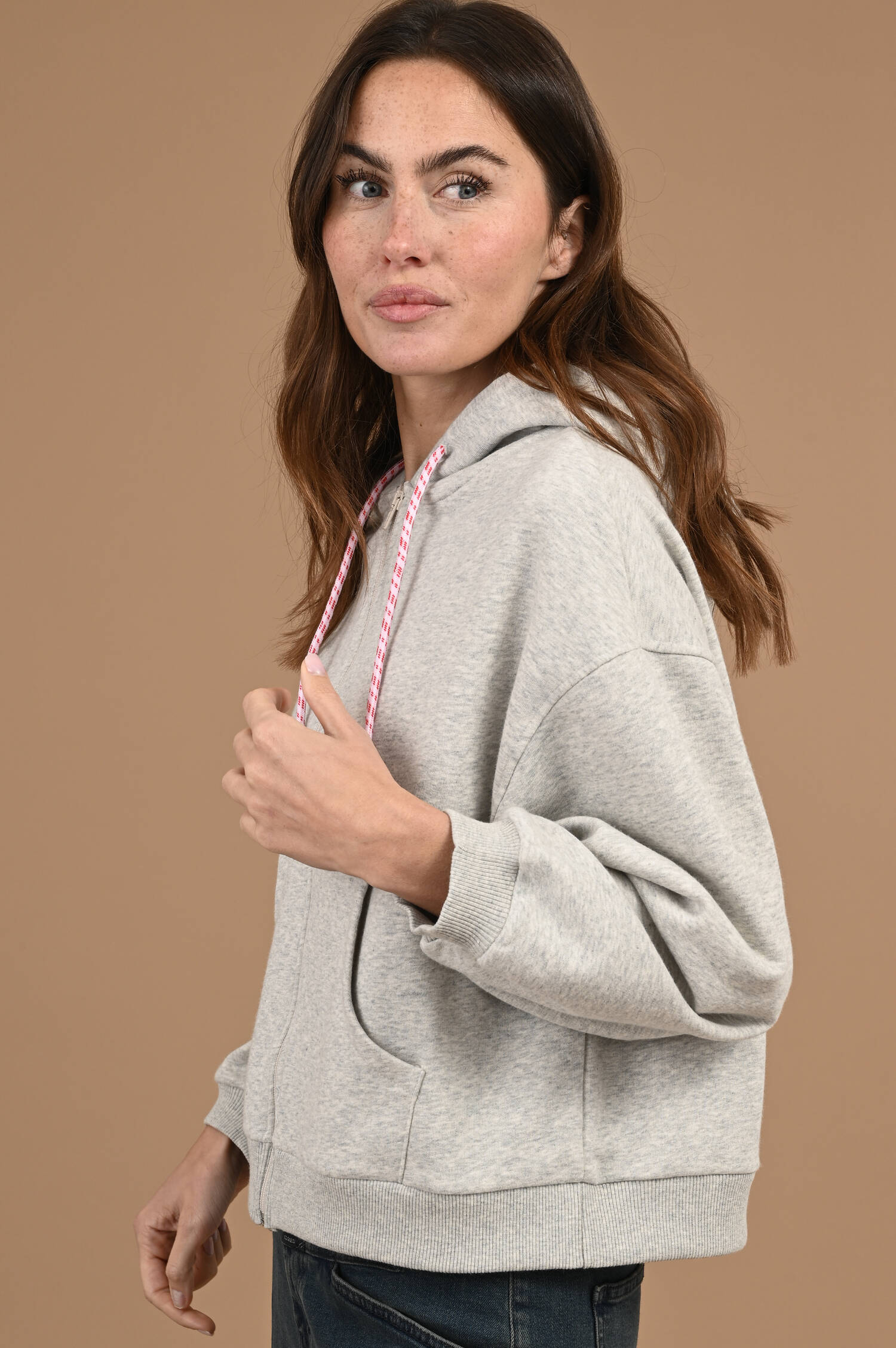 Kapuzenjacke mit Herz Aufstick in Grau