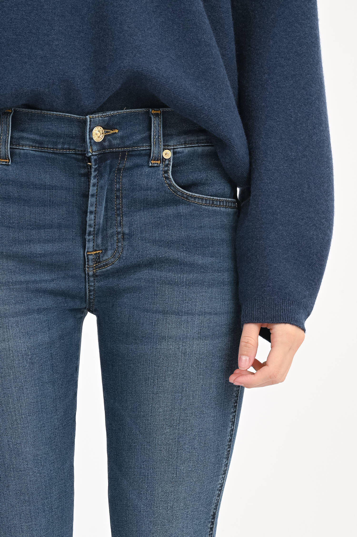  Slim Fit Jeans mit Schlitz in Dunkelblau