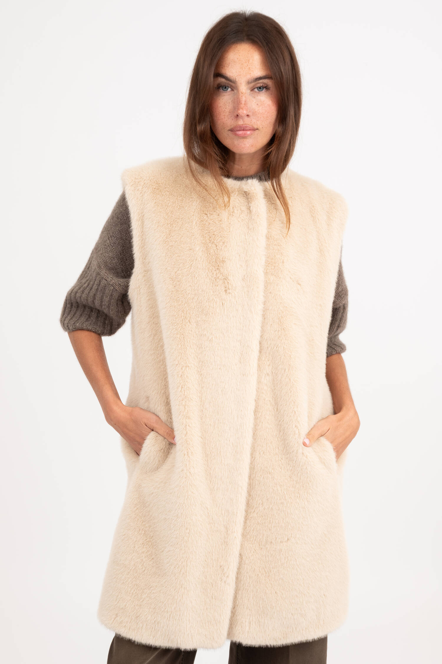 Faux Fur Weste in Beige