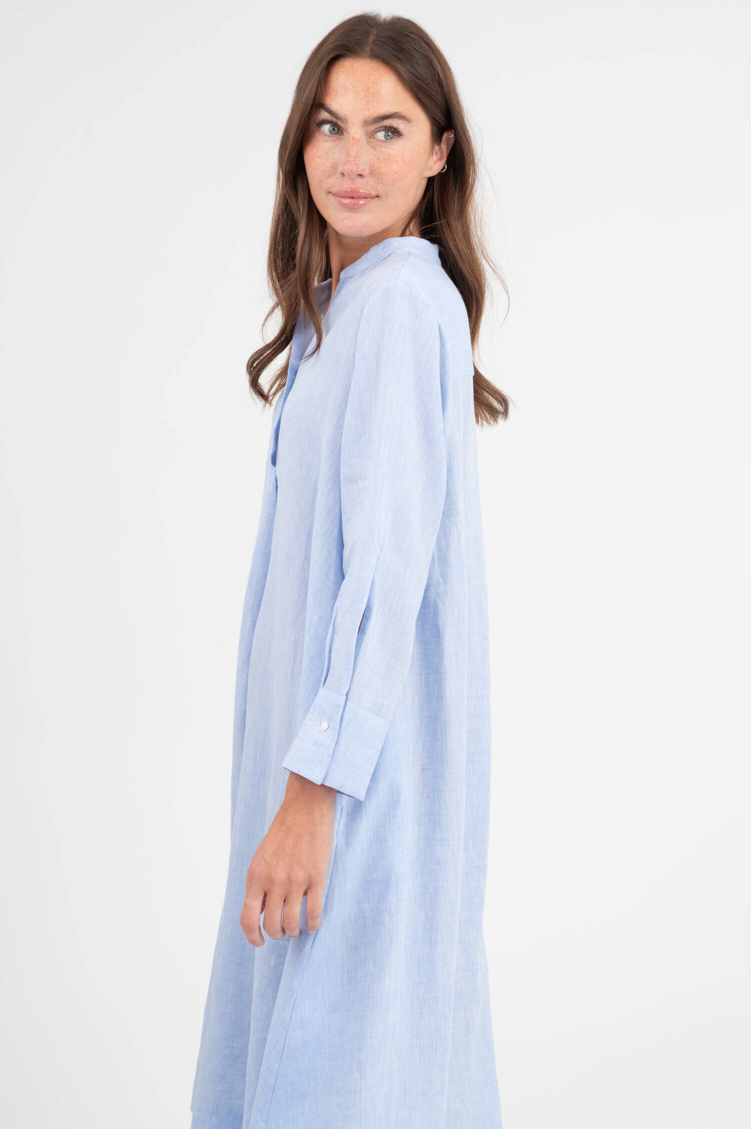 Leinenkleid in Hellblau