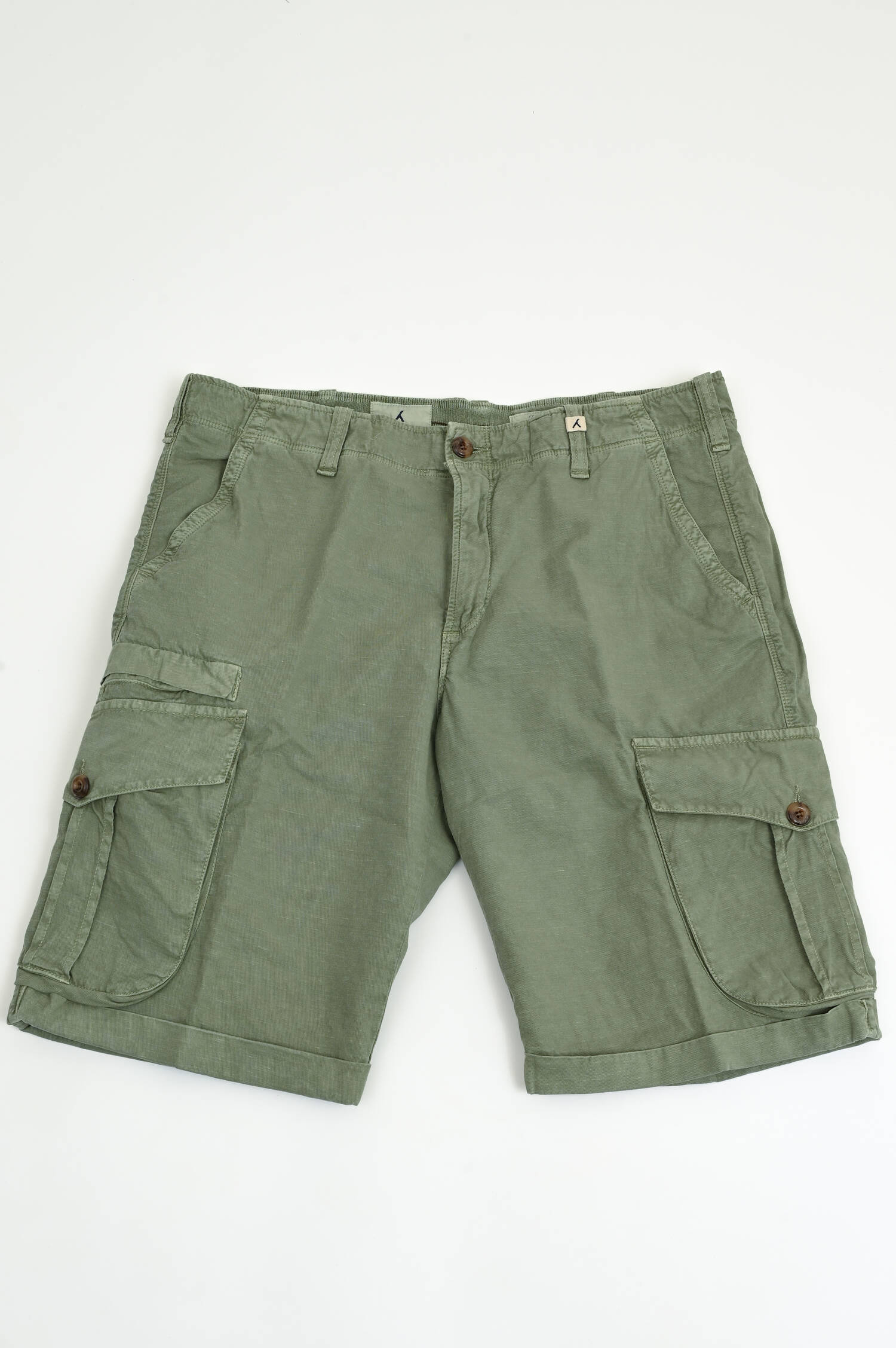 Cargoshorts in Olive Cargoshorts in Olive