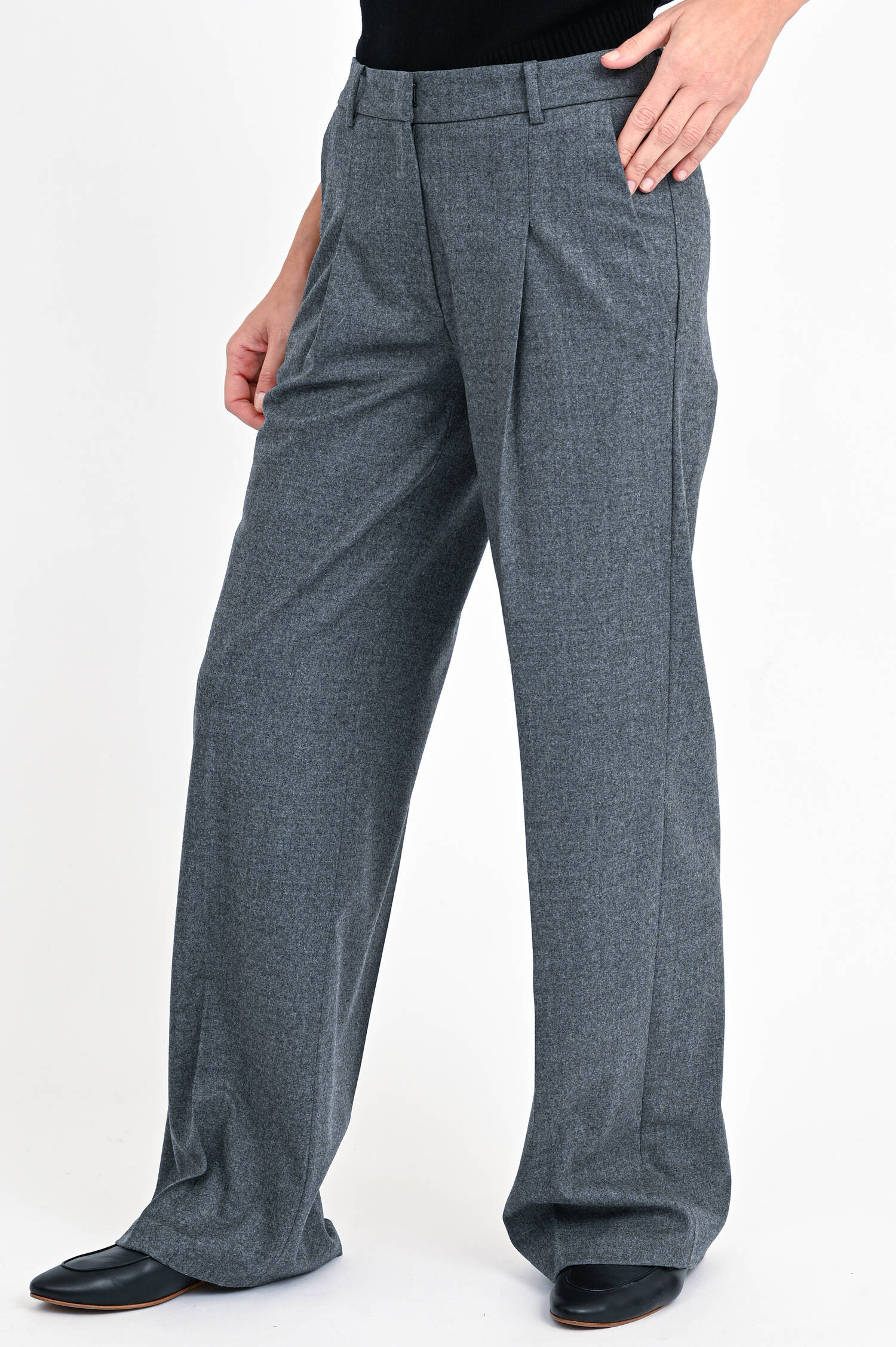 Loose Fit Hose MIRA aus Schurwolle in Grau meliert Loose Fit Hose MIRA aus Schurwolle in Grau meliert