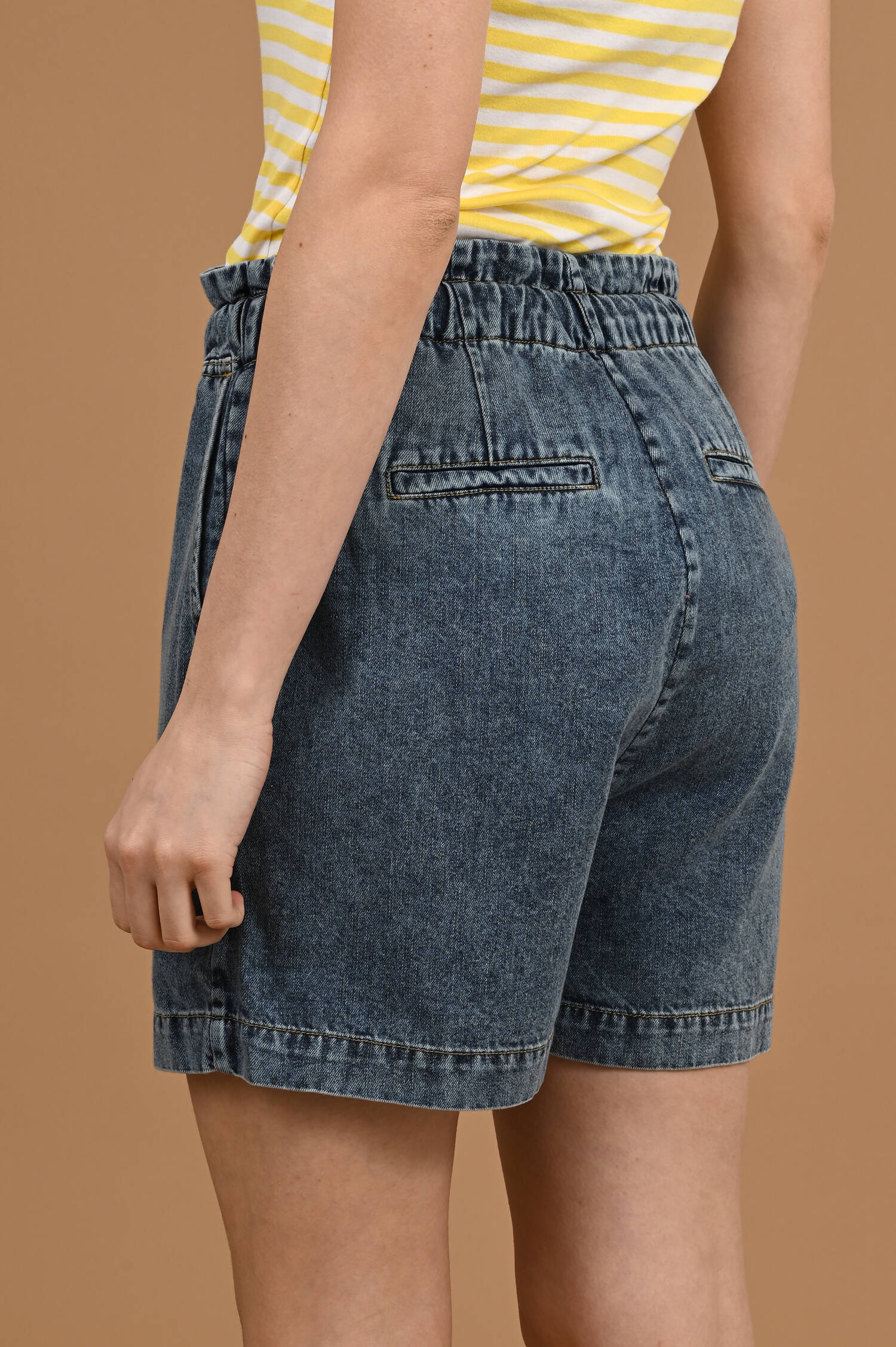Denim Jeans Shorts mit Elastischem Bund in Blau