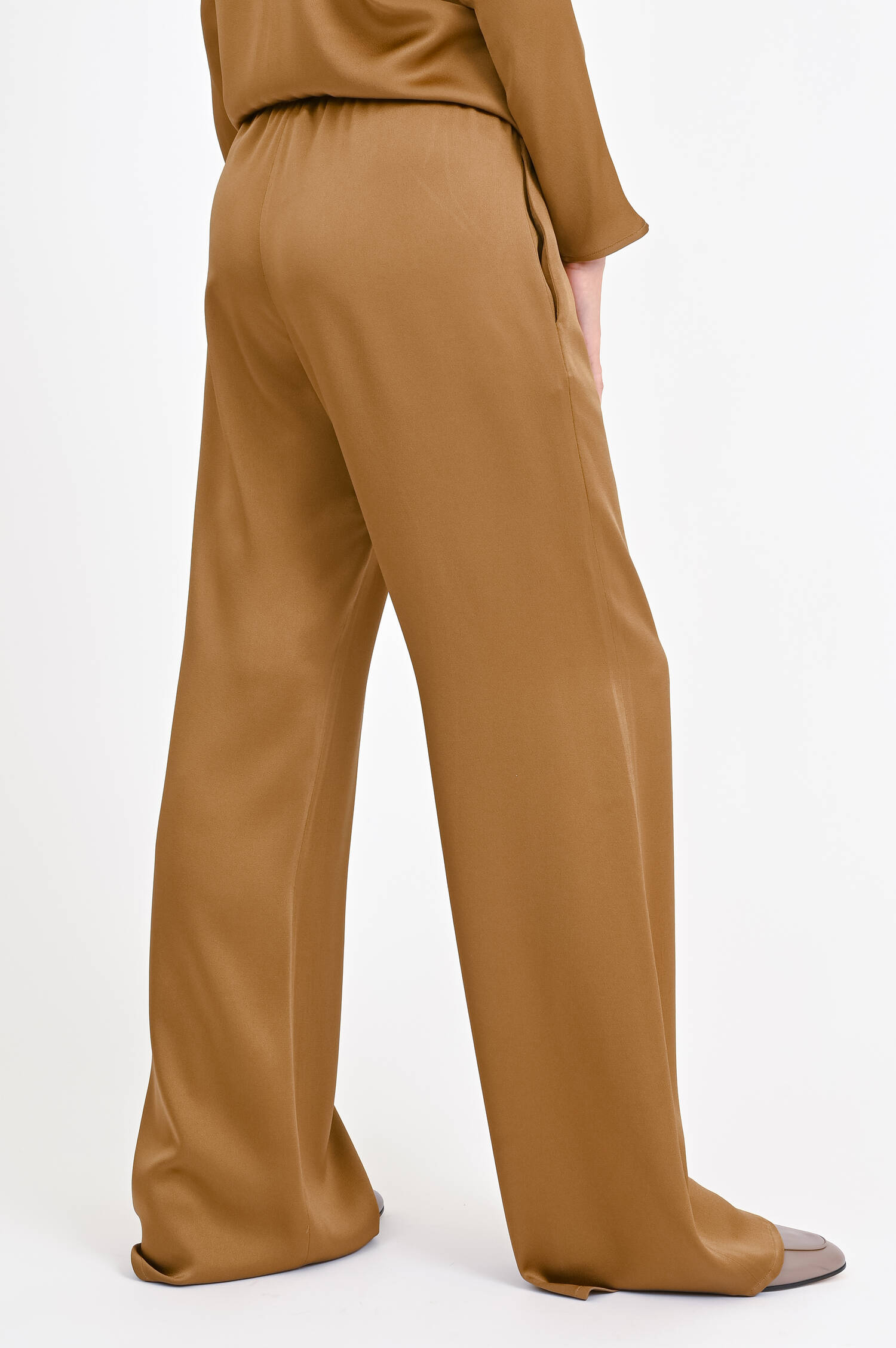 Satinhose in Caramel