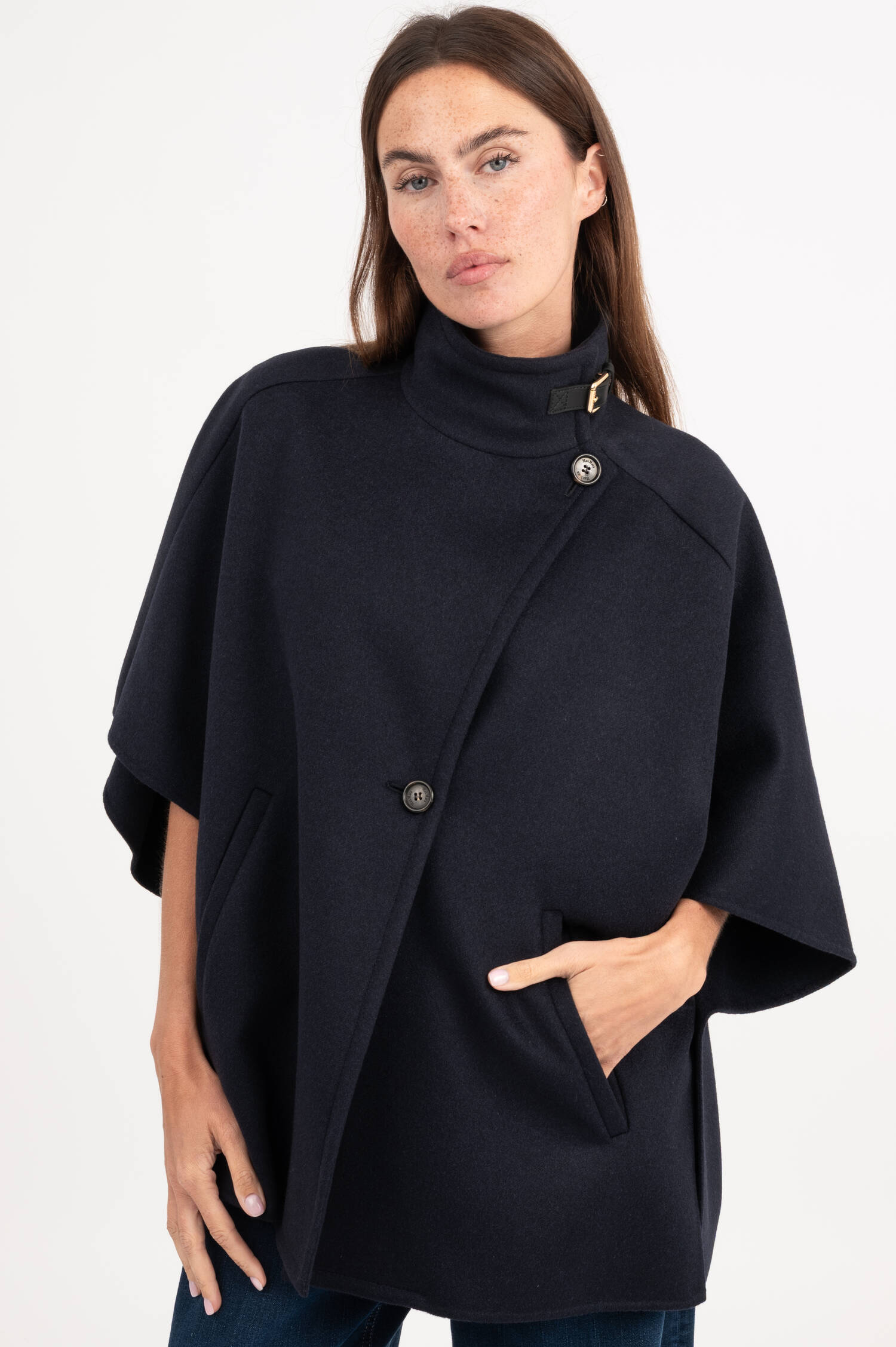 Cashmere Cape DERRIK in Navy Cashmere Cape DERRIK in Navy