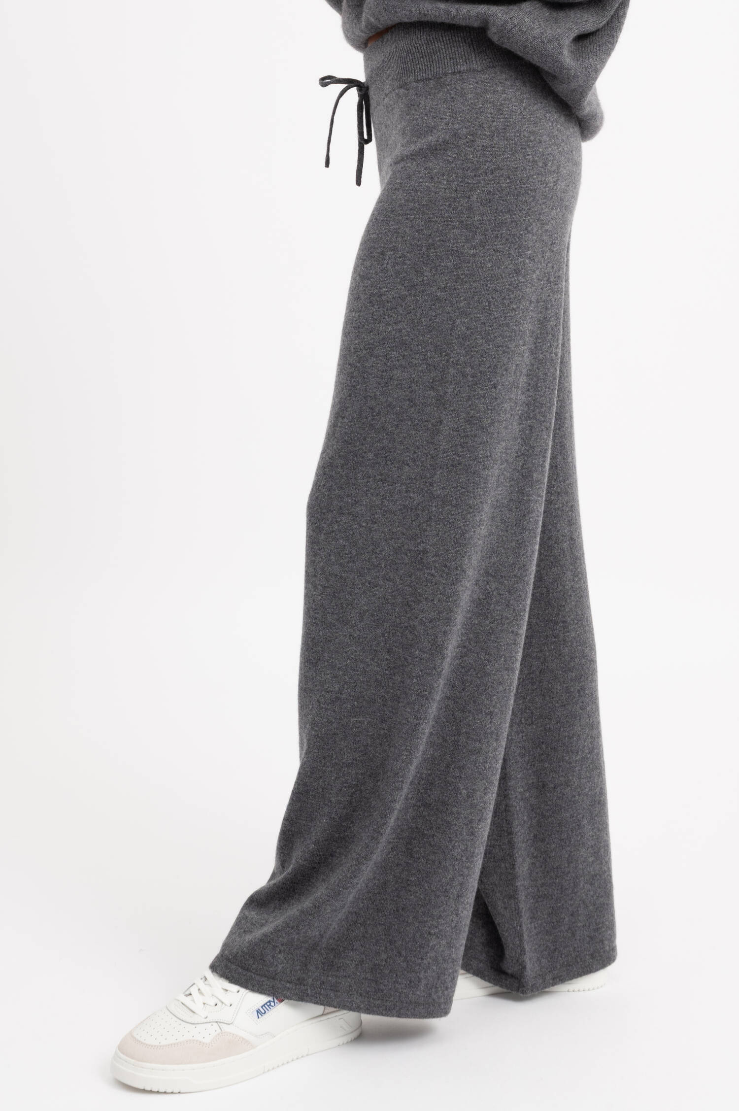 Cashmere Schlupfhose SOFI in Grau meliert Cashmere Schlupfhose SOFI in Grau meliert