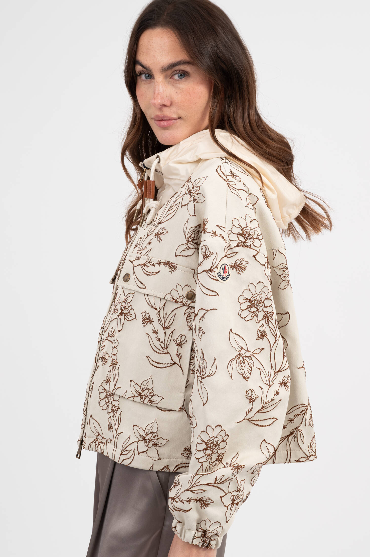 Jacke NEPETA mit Stickerei in Creme Jacke NEPETA mit Stickerei in Creme