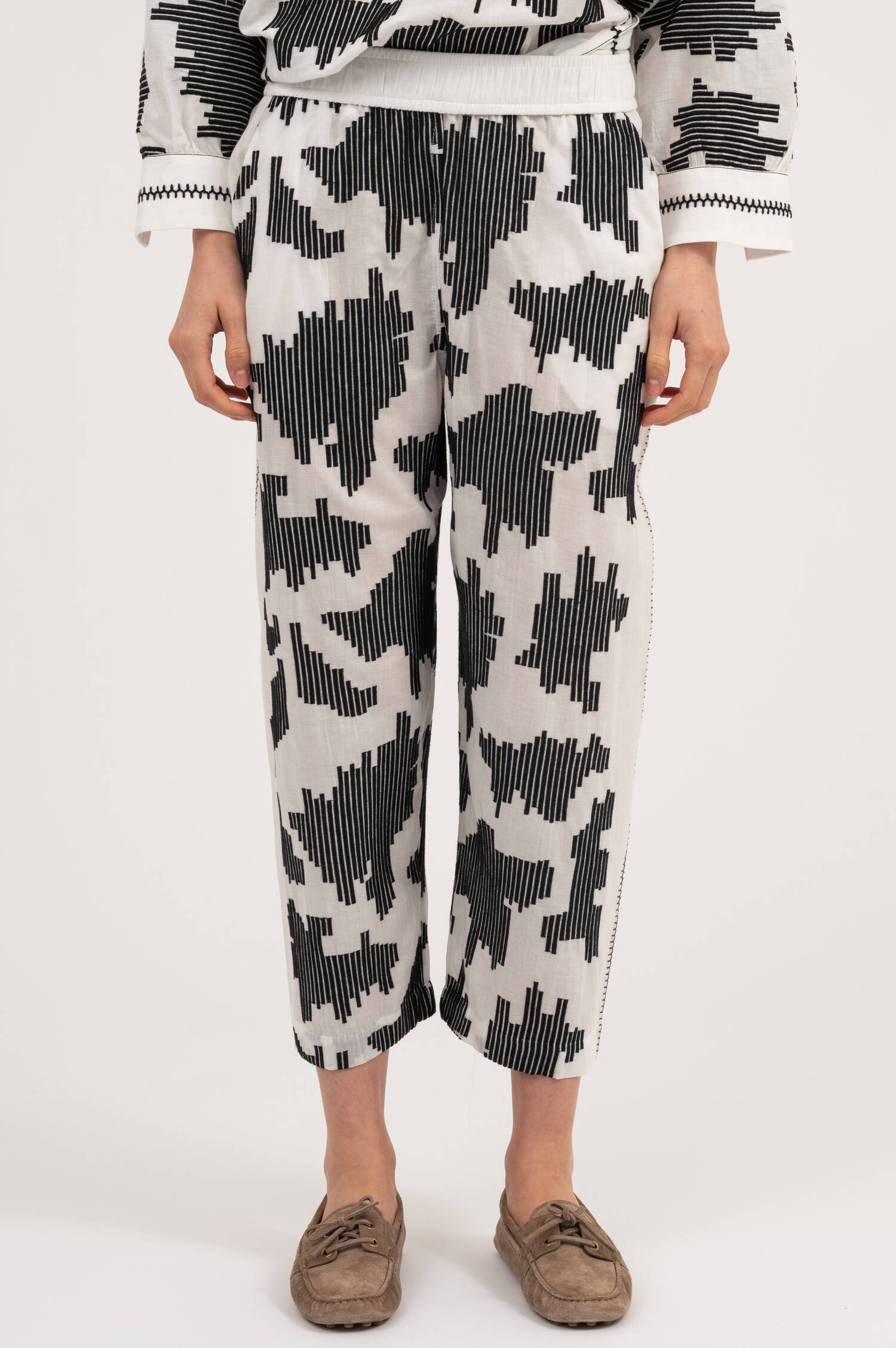 Culotte Hose ORENDA in Weiß/Schwarz