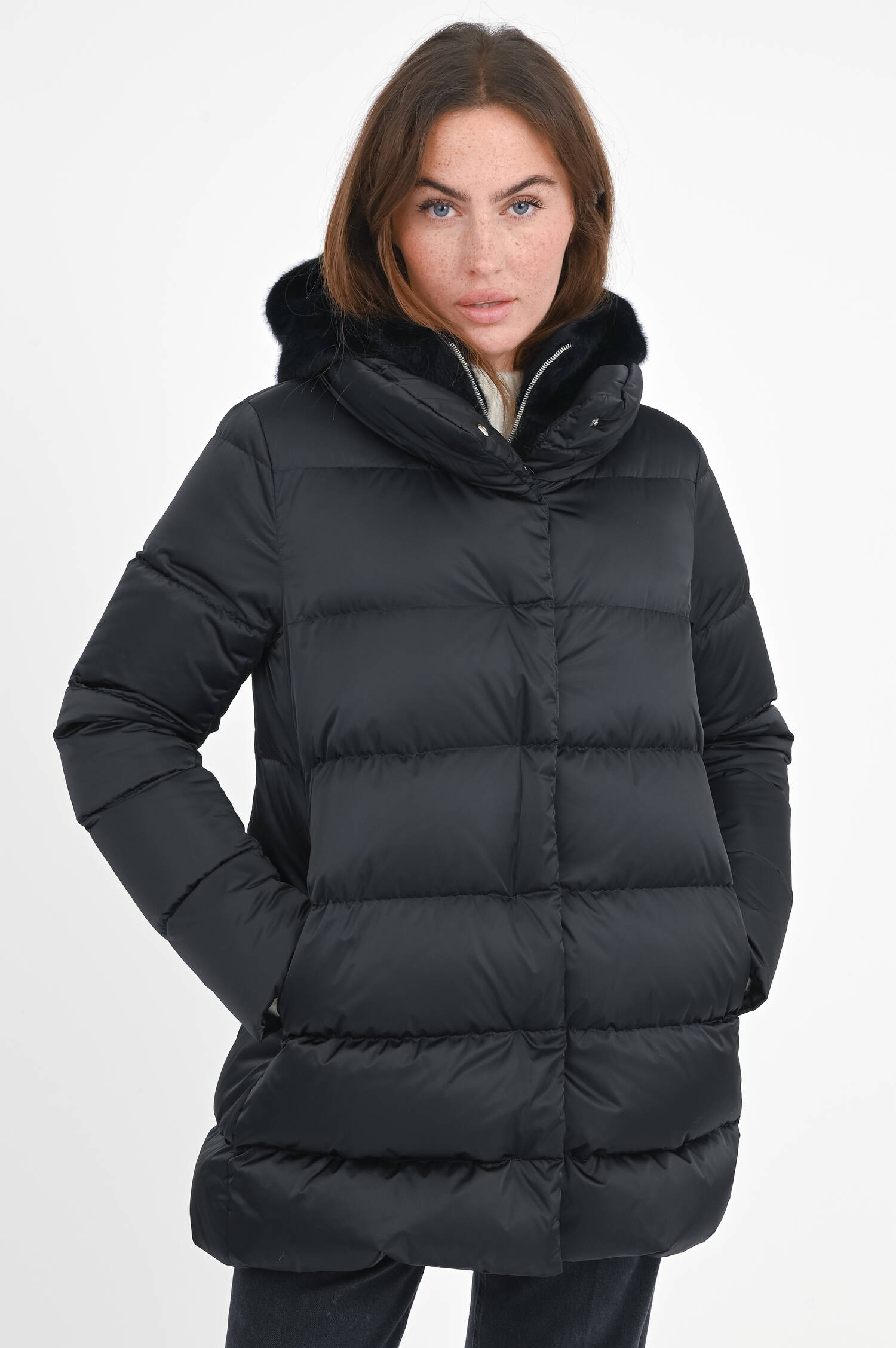 Hybrid Jacke mit Kunstfelleinsatz in Schwarz