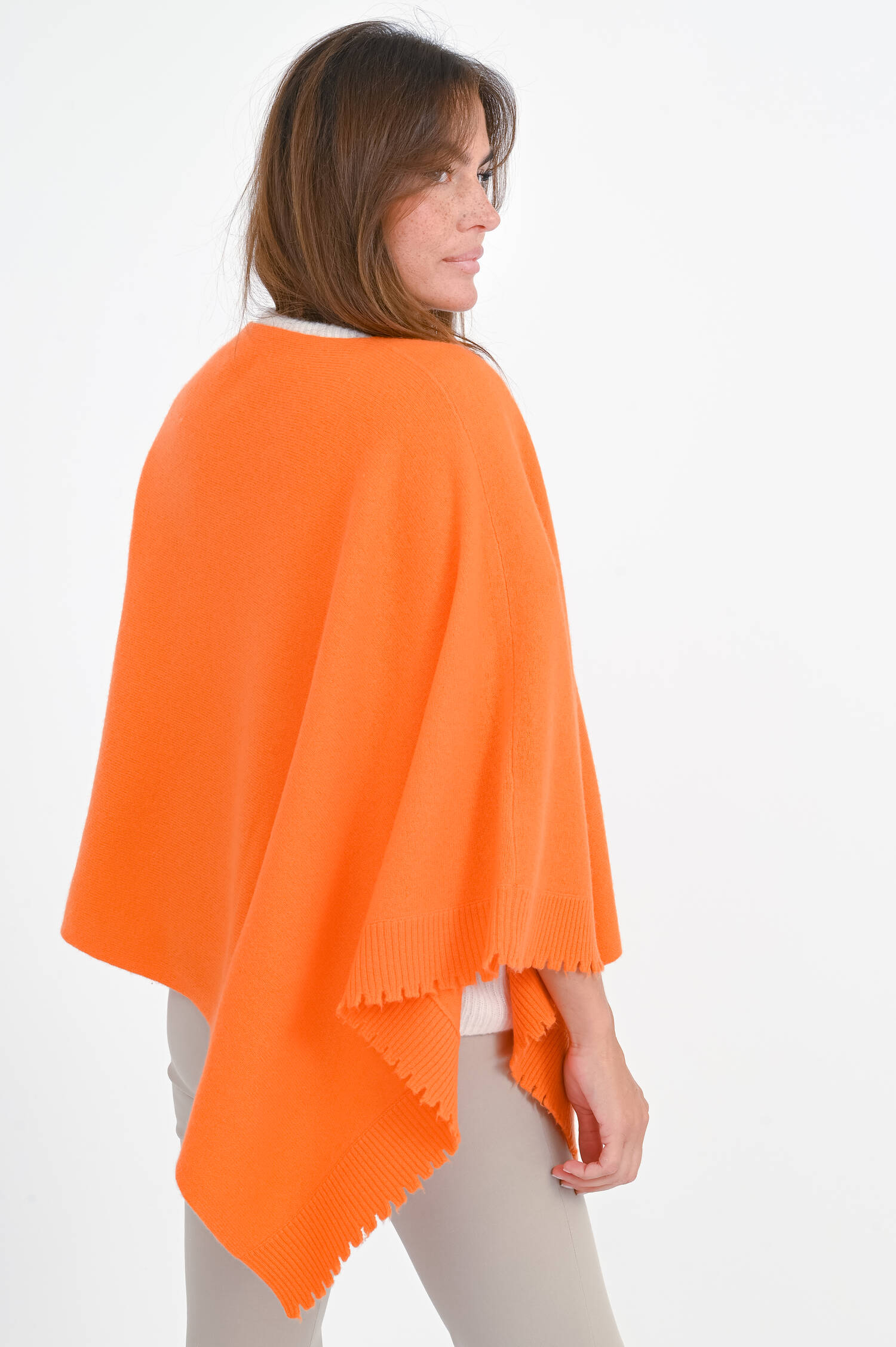 Poncho aus Woll-Cashmere-Mix in Orange Poncho aus Woll-Cashmere-Mix in Orange
