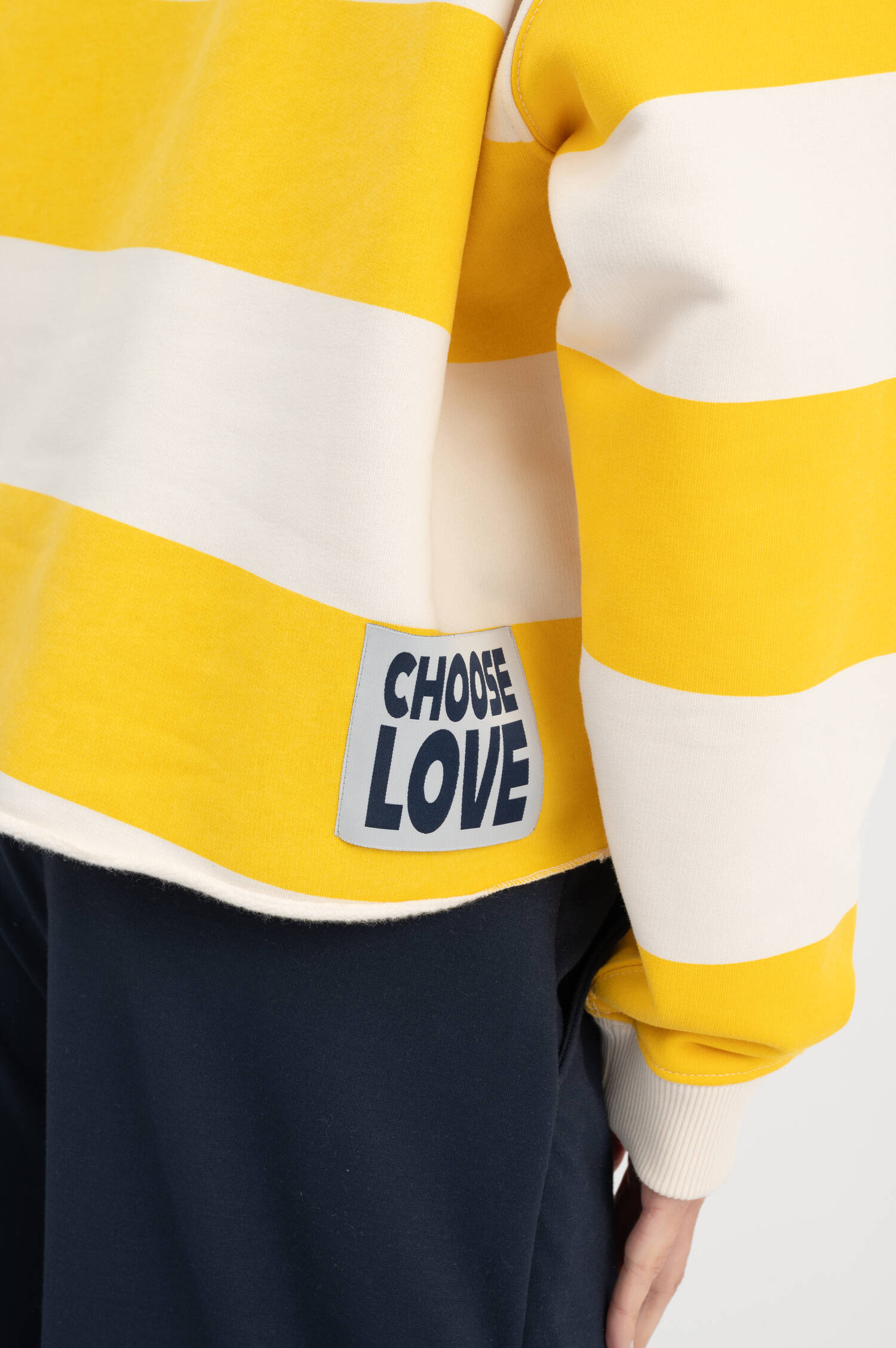Polosweater in Ecru/Gelb gestreift