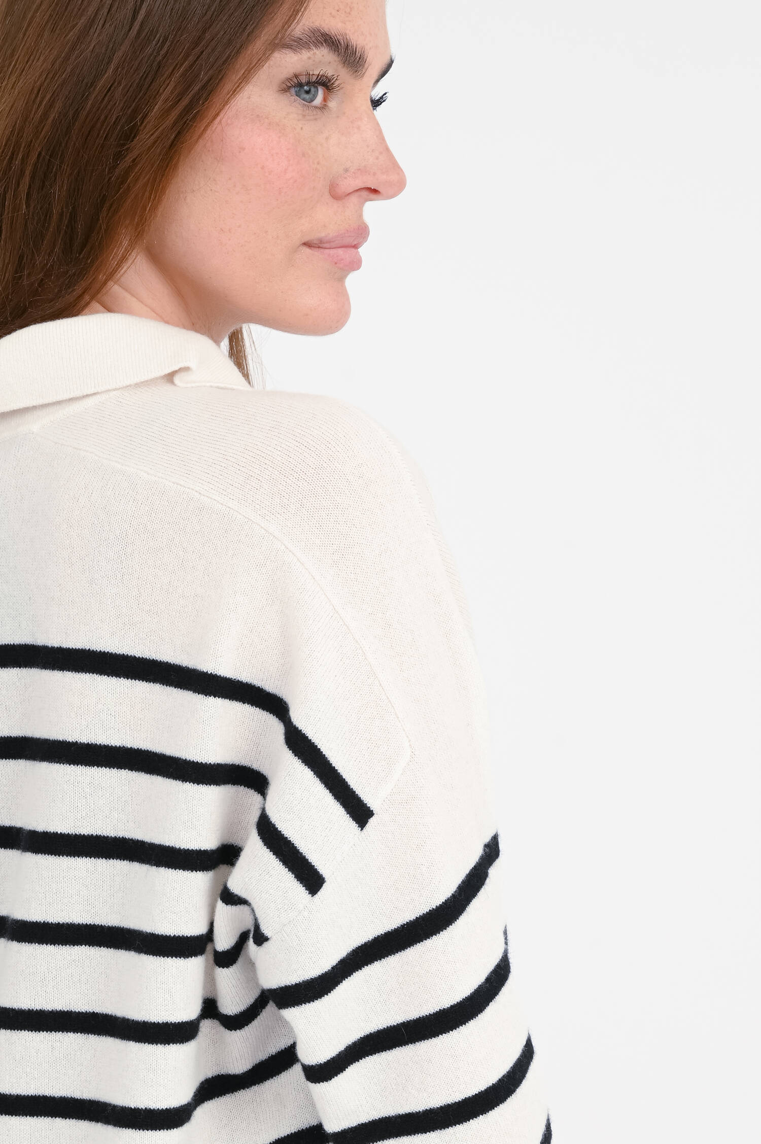 Gestreifter Cashmere Pullover in Schwarz/Creme