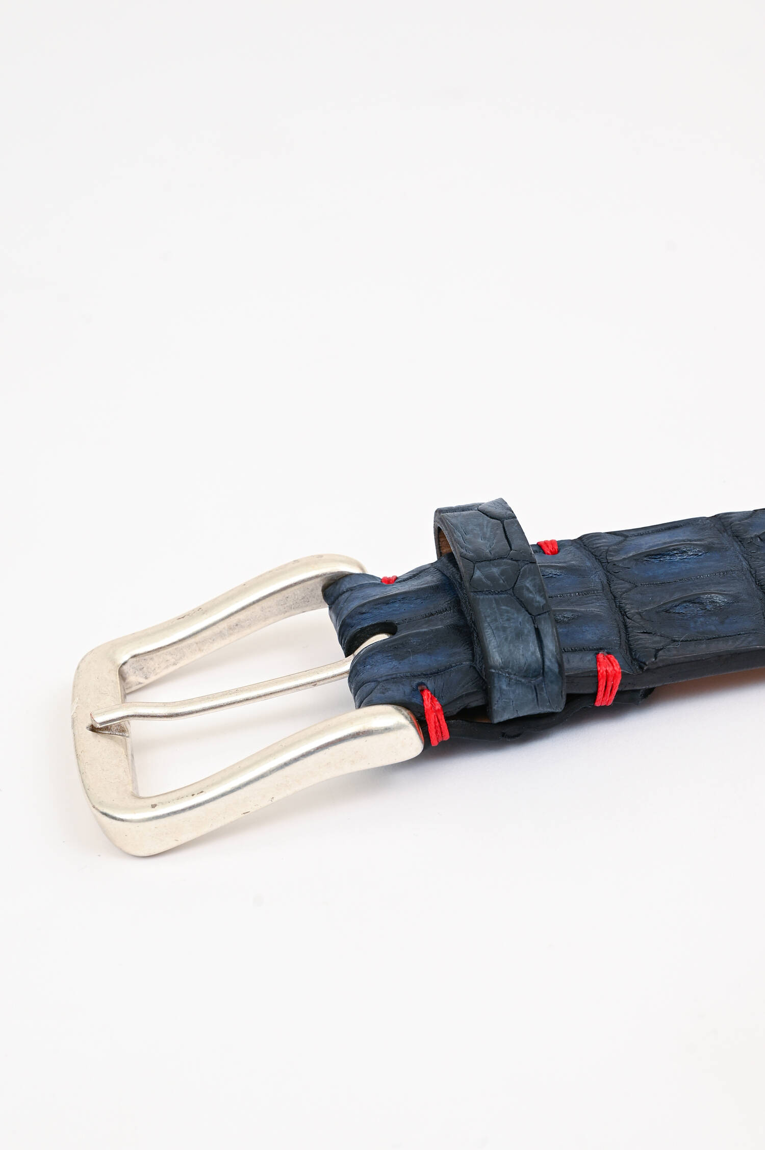 Gürtel aus Krokoleder in Navy